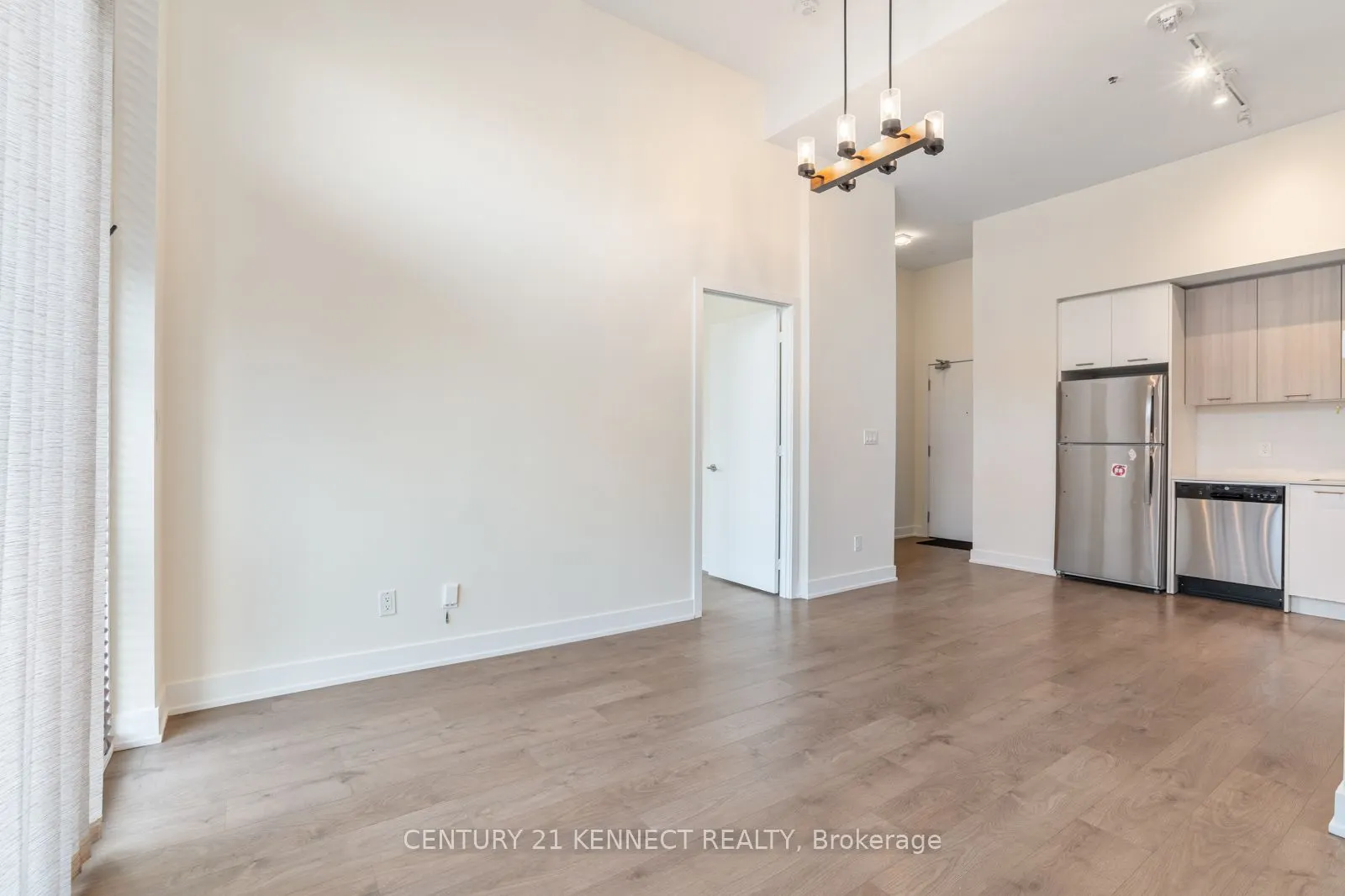 180 Veterans Drive, #101