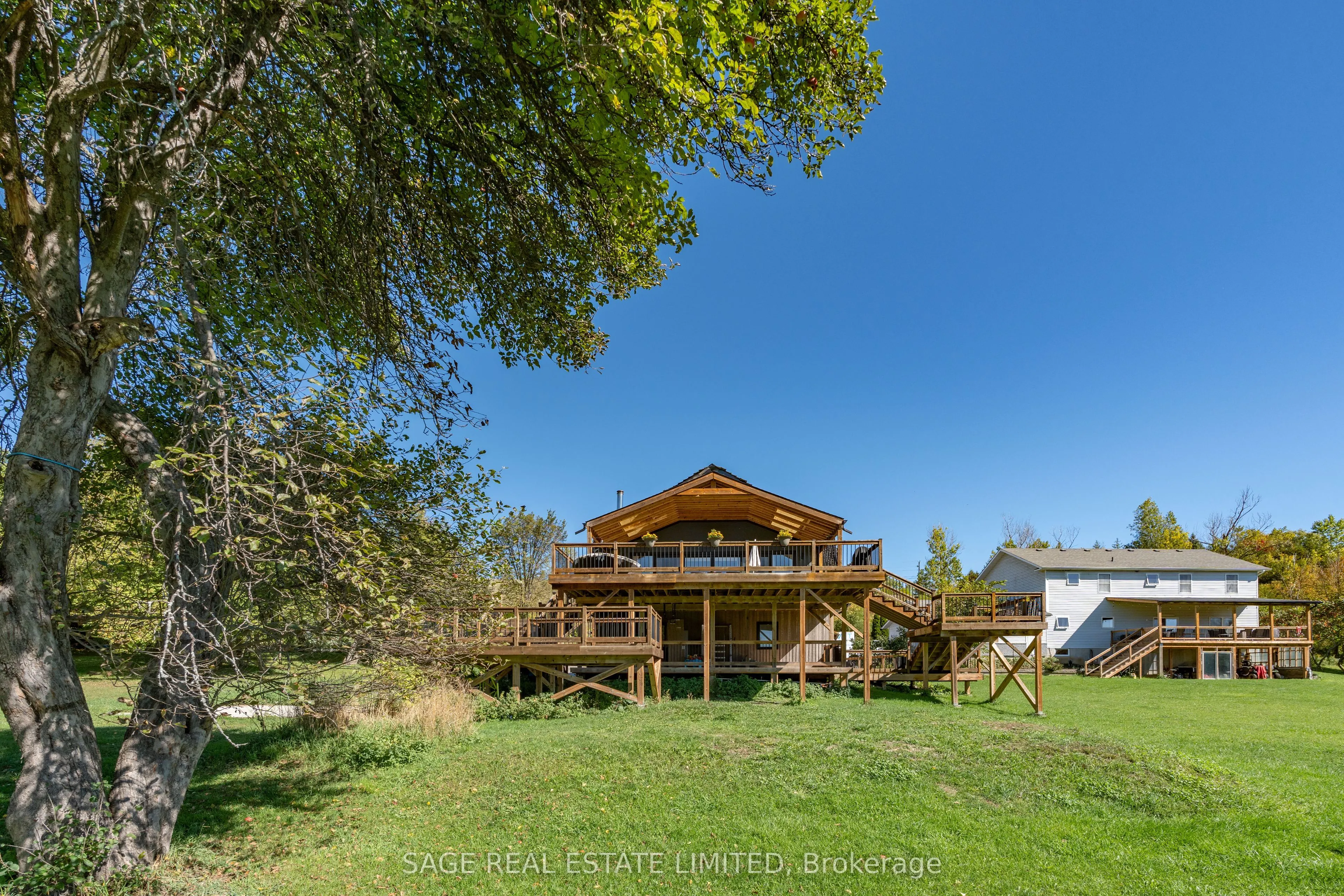 15724 Hurontario Street, #Farm House Suite