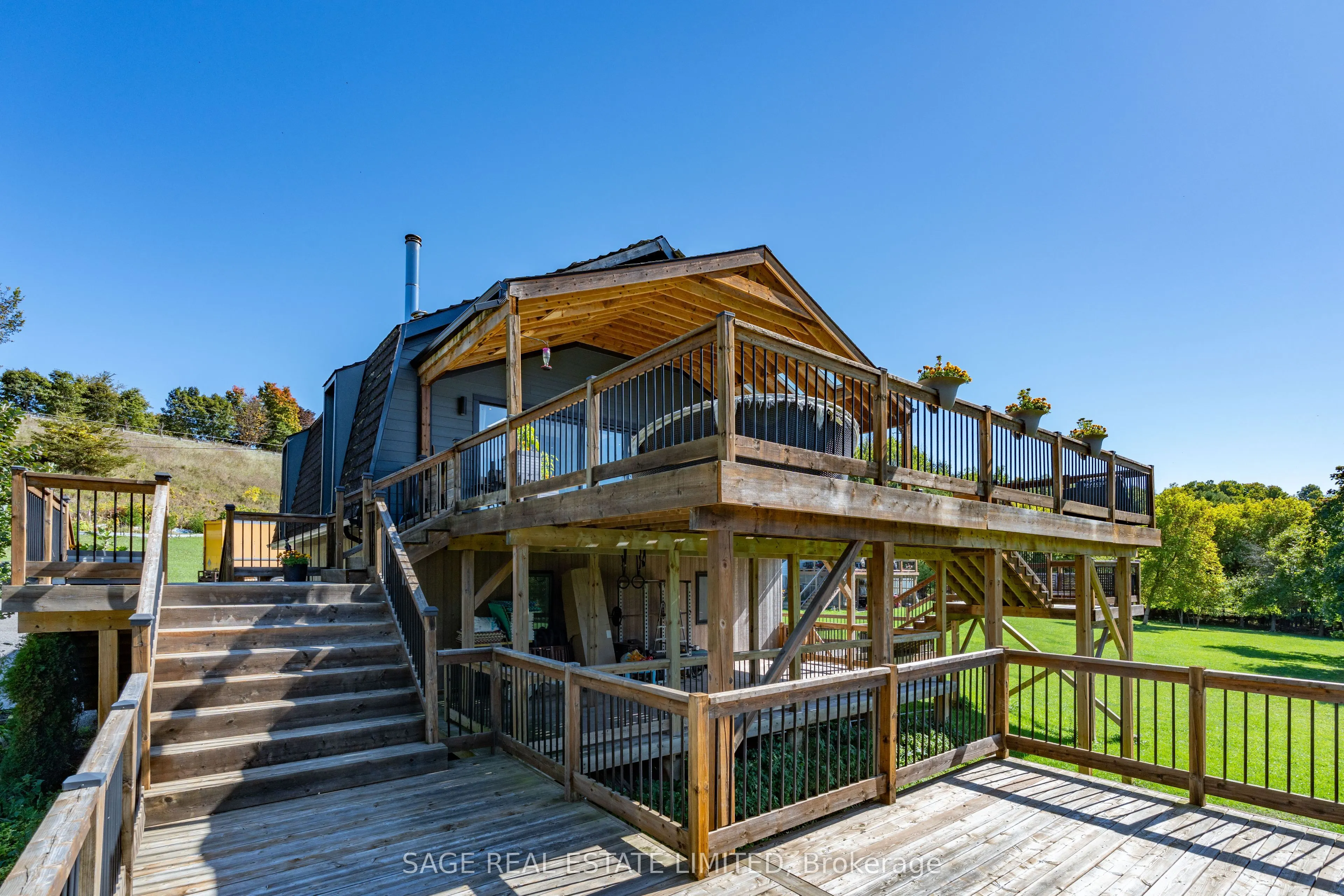 15724 Hurontario Street, #Farm House Suite