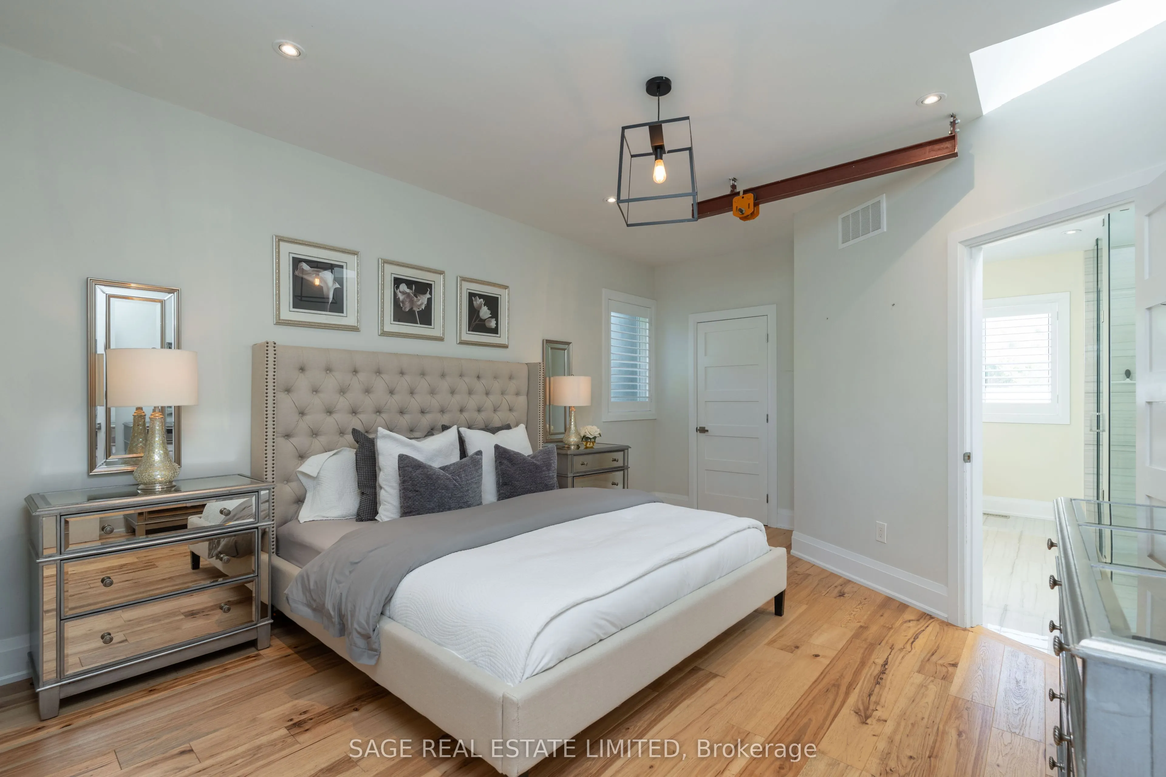 15724 Hurontario Street, #Farm House Suite