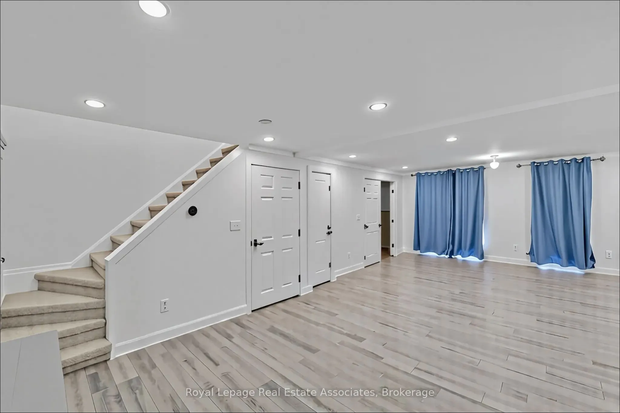 66 Broadway Avenue, #UPPER