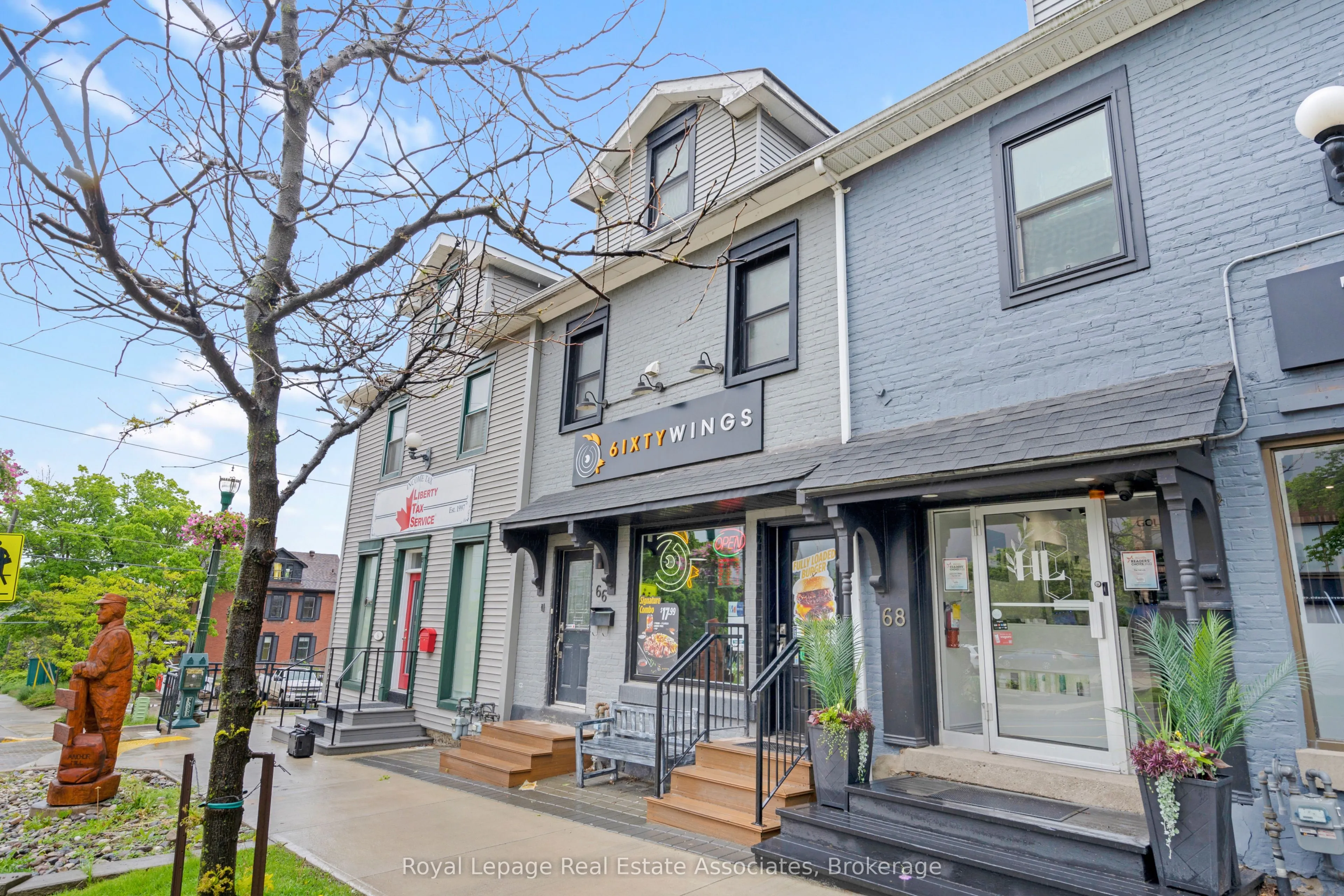 66 Broadway Avenue, #UPPER