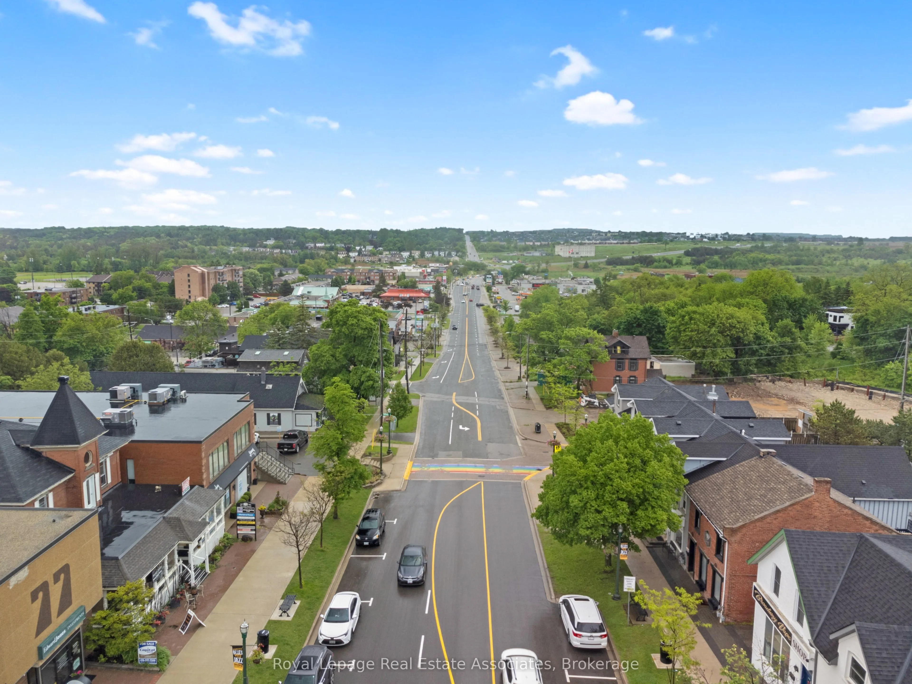 66 Broadway Avenue, #UPPER