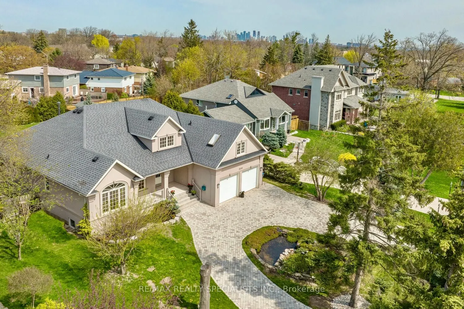 2141 Fowler Lane