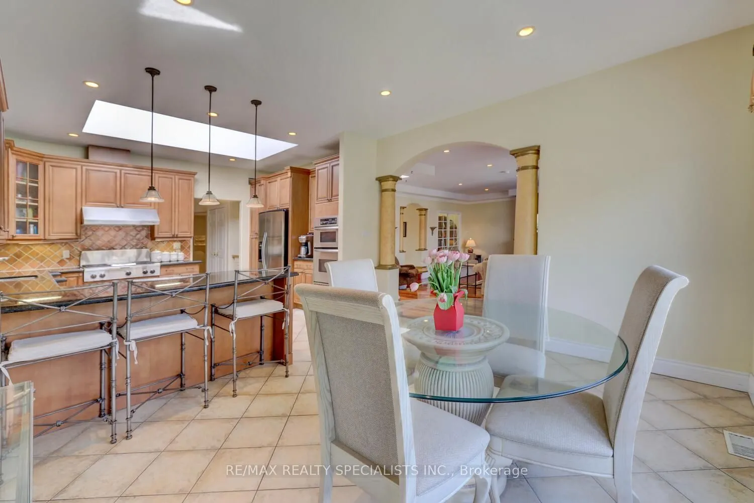 2141 Fowler Lane