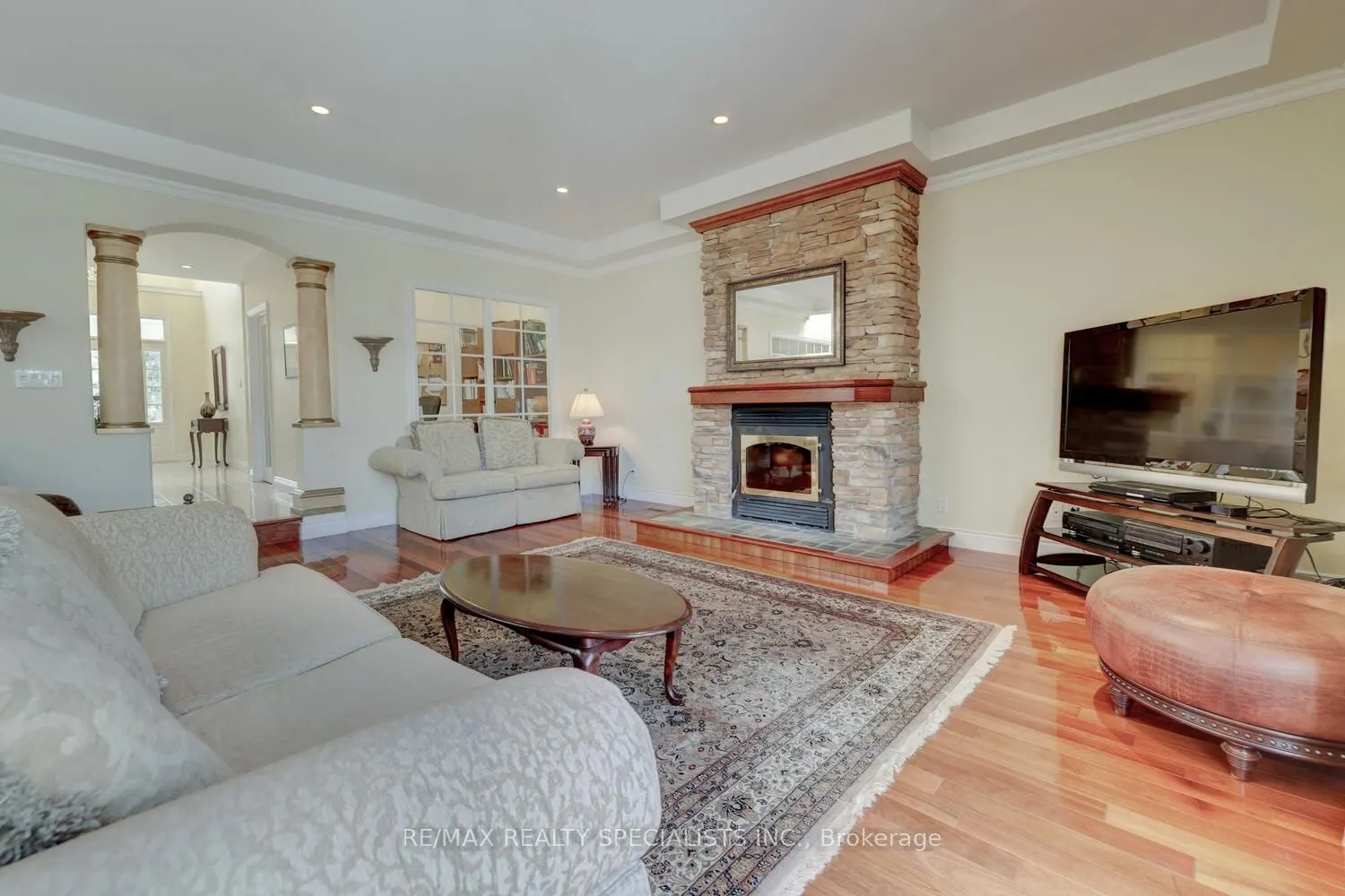 2141 Fowler Lane
