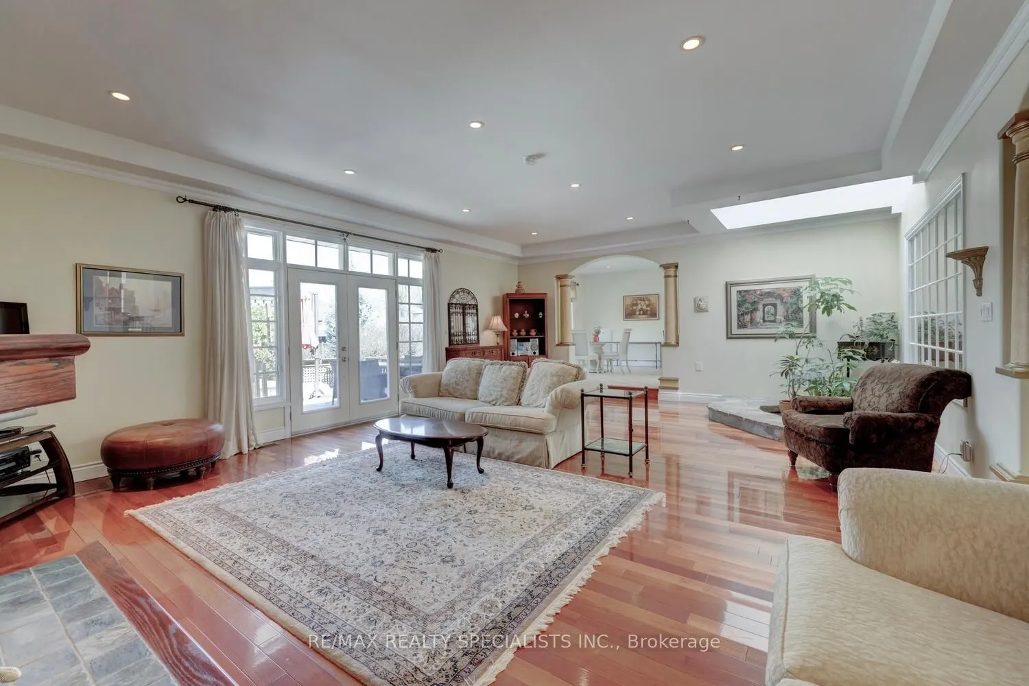 2141 Fowler Lane