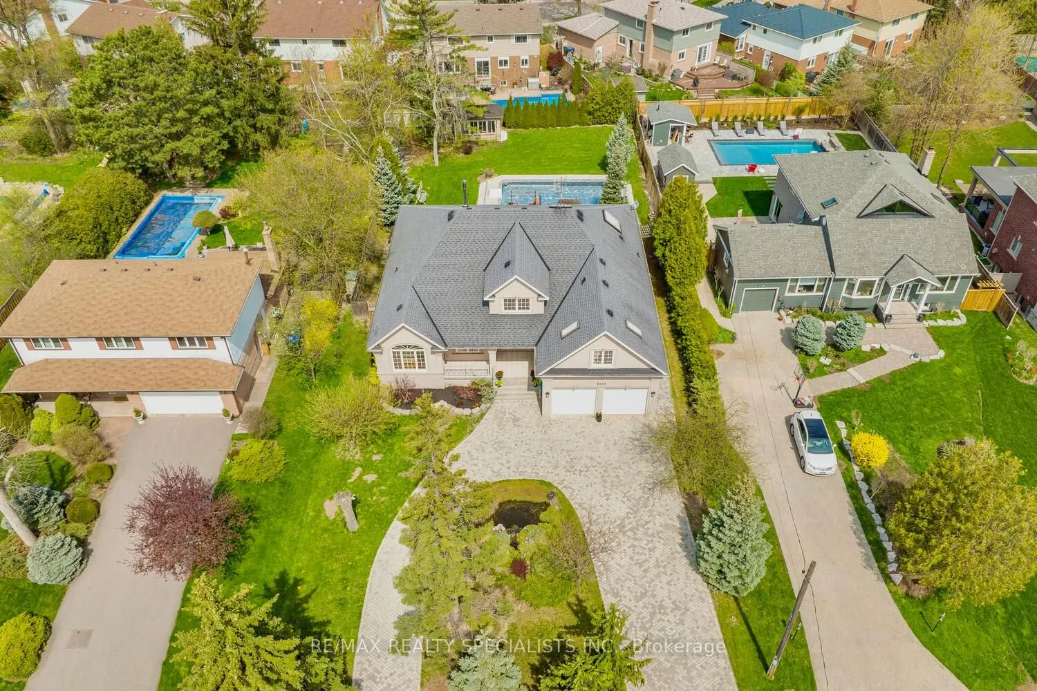 2141 Fowler Lane