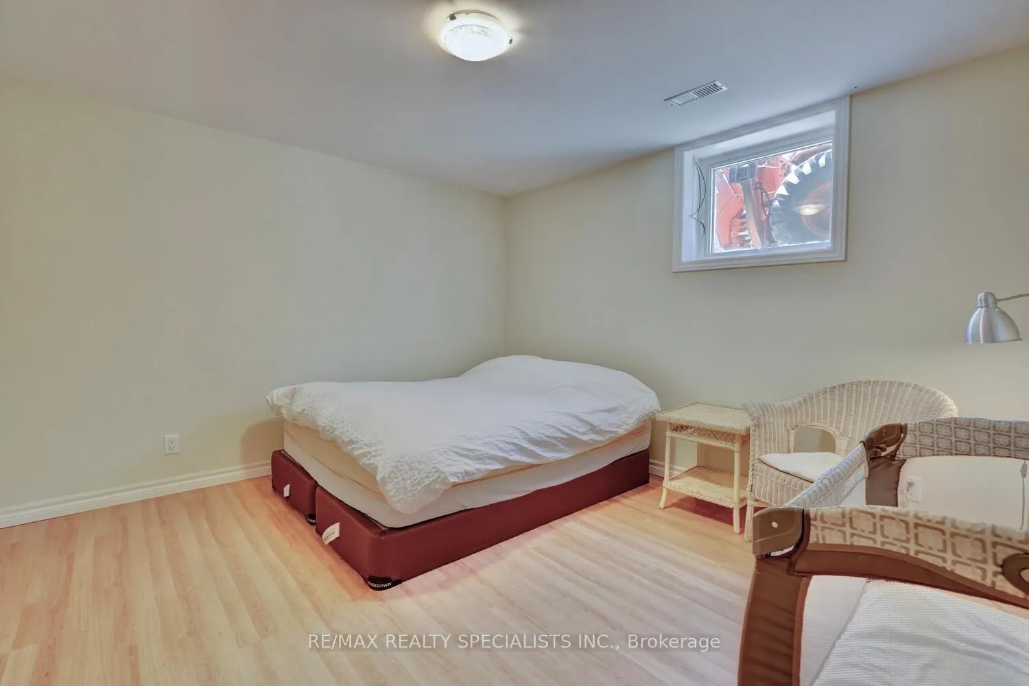 2141 Fowler Lane