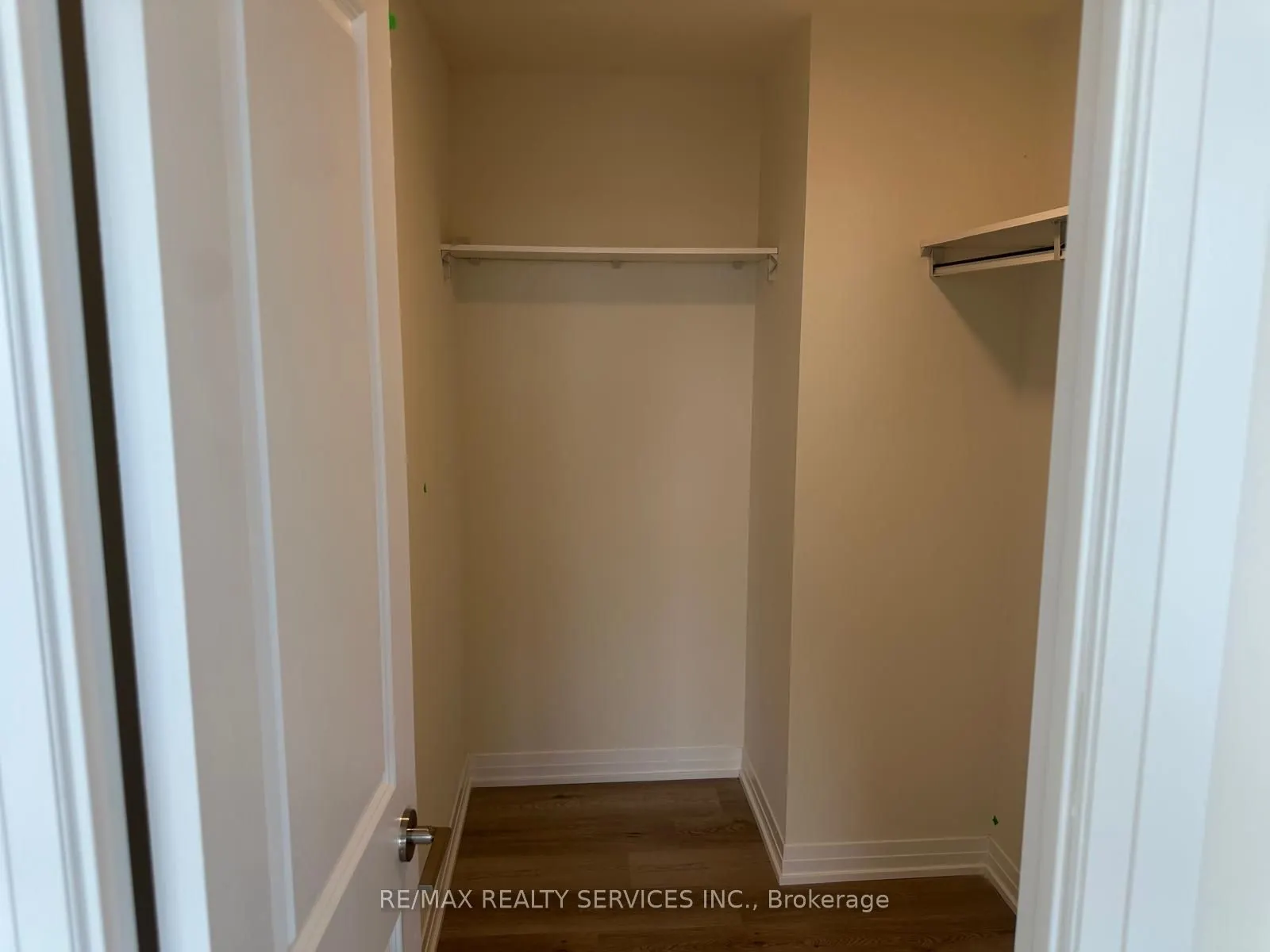 15 Watergarden Drive, #1401