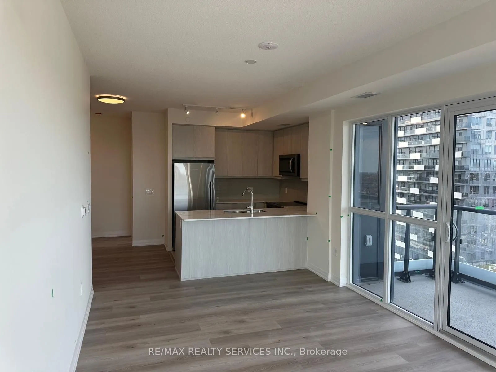 15 Watergarden Drive, #1401