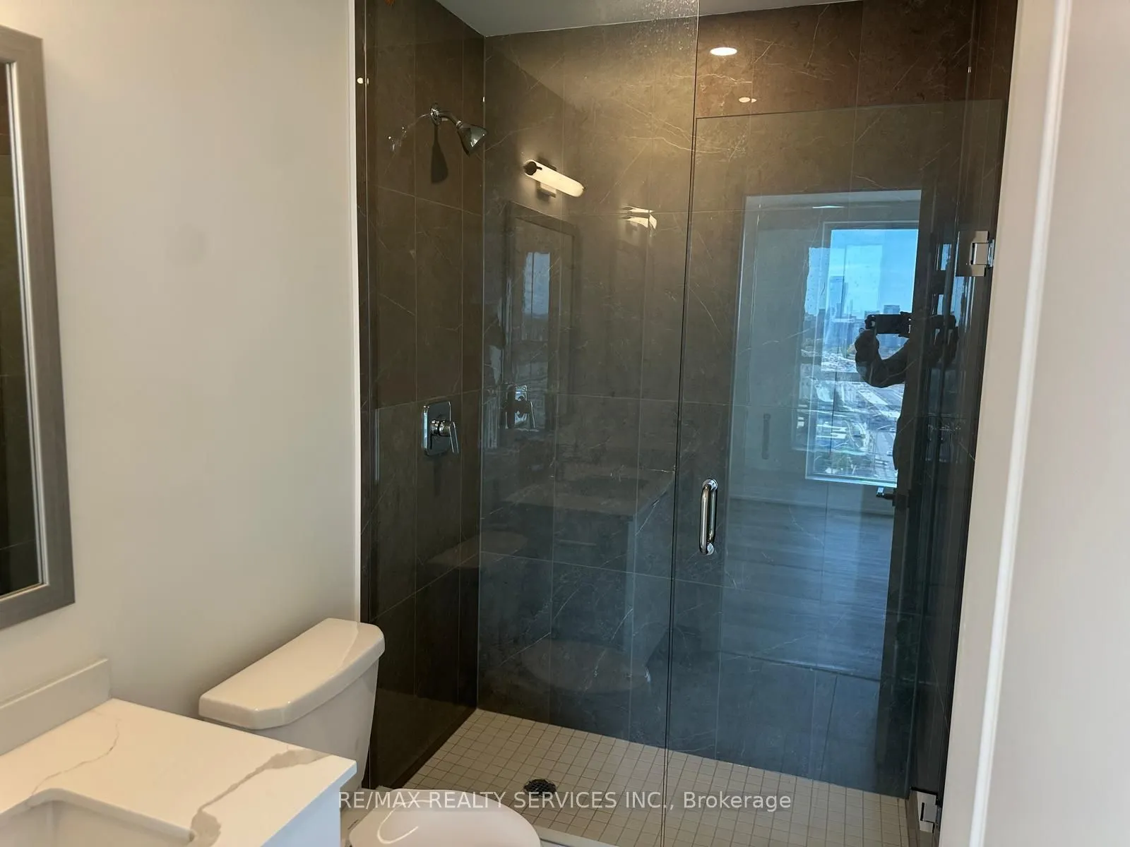 15 Watergarden Drive, #1401