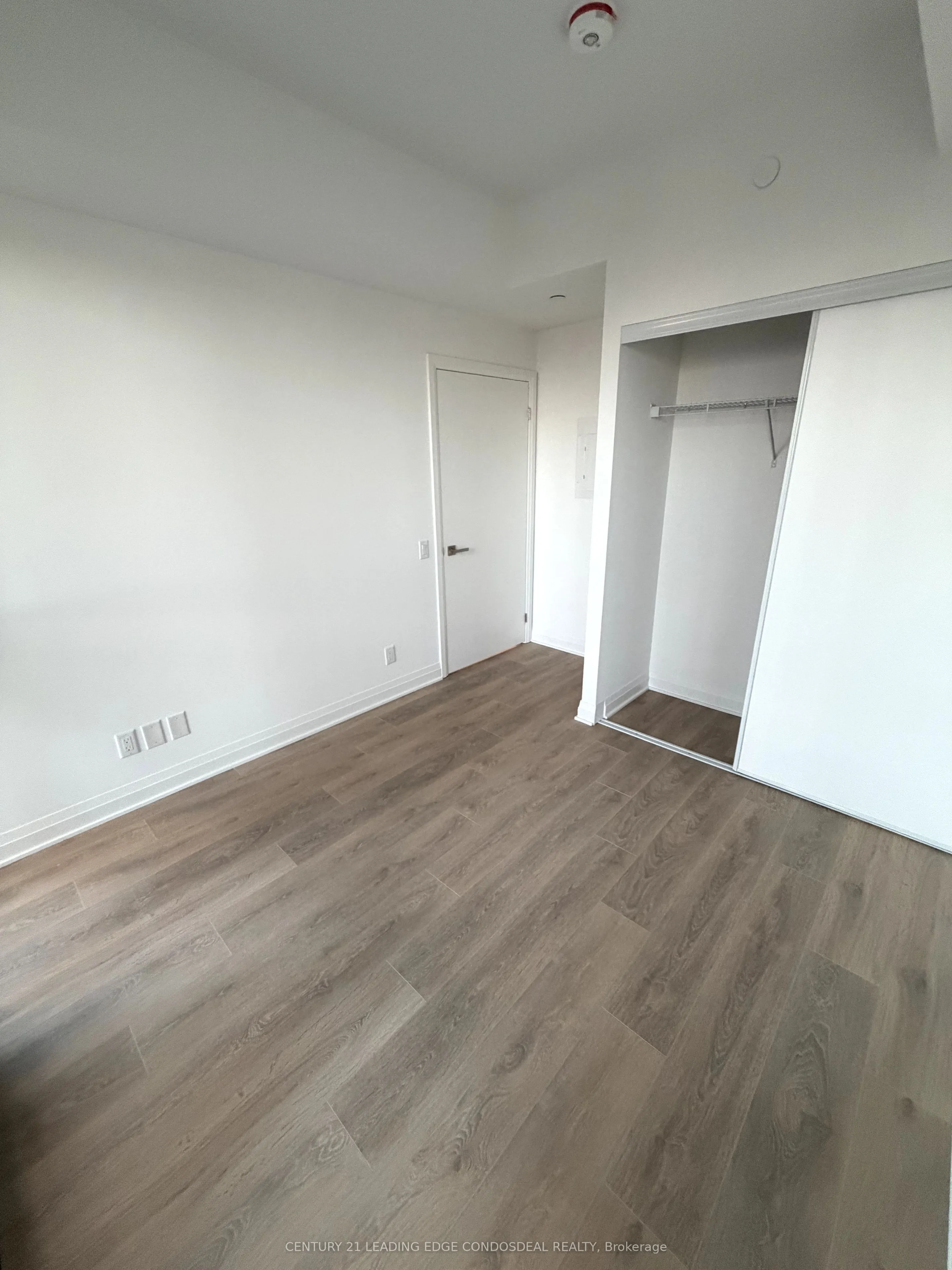 4015 The Exchange, #1911