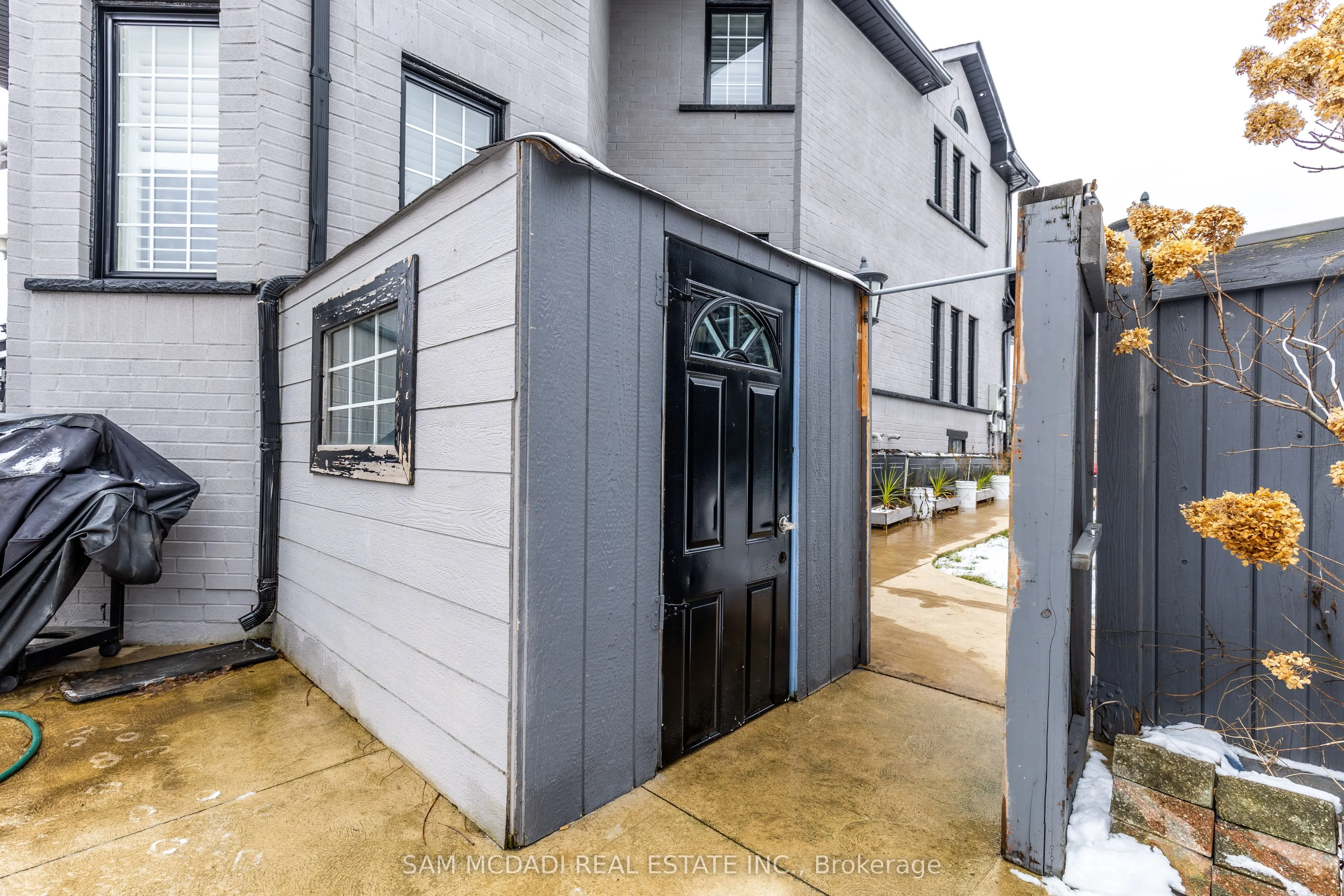 987 Bristol Road W, #BSMT