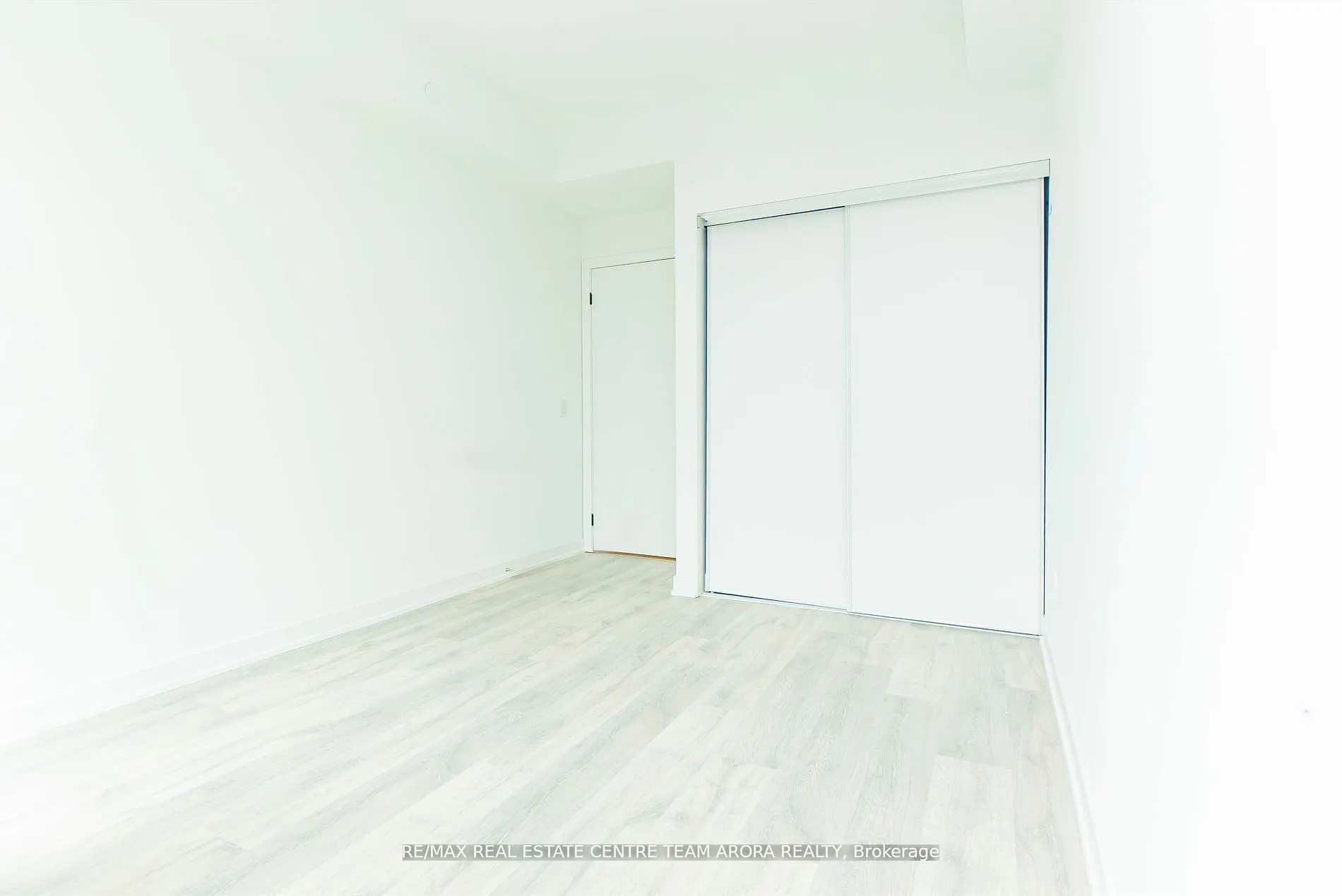 220 Missinnihe Way, #703