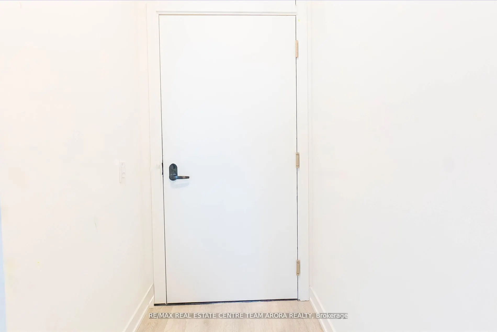 220 Missinnihe Way, #703