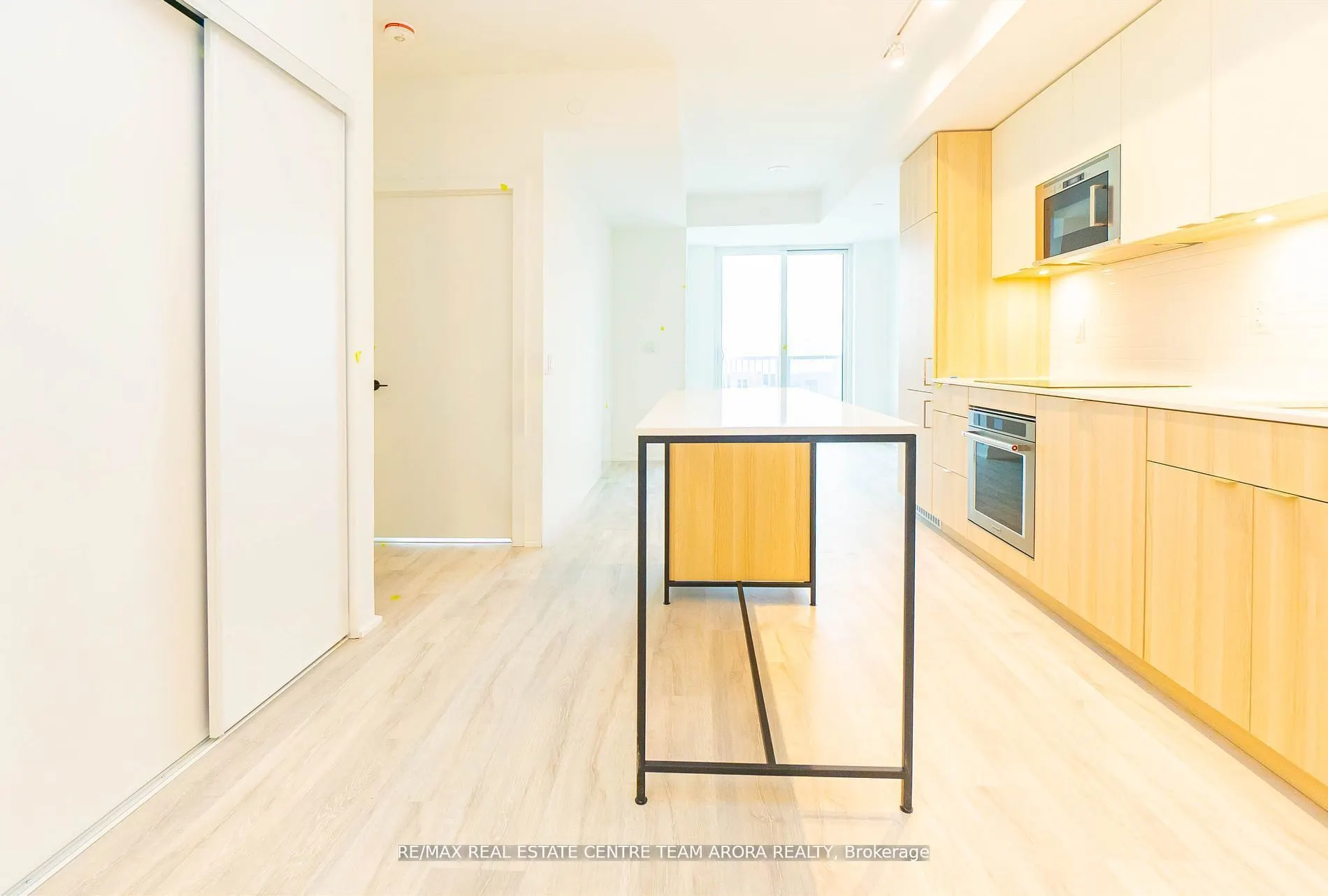 220 Missinnihe Way, #703