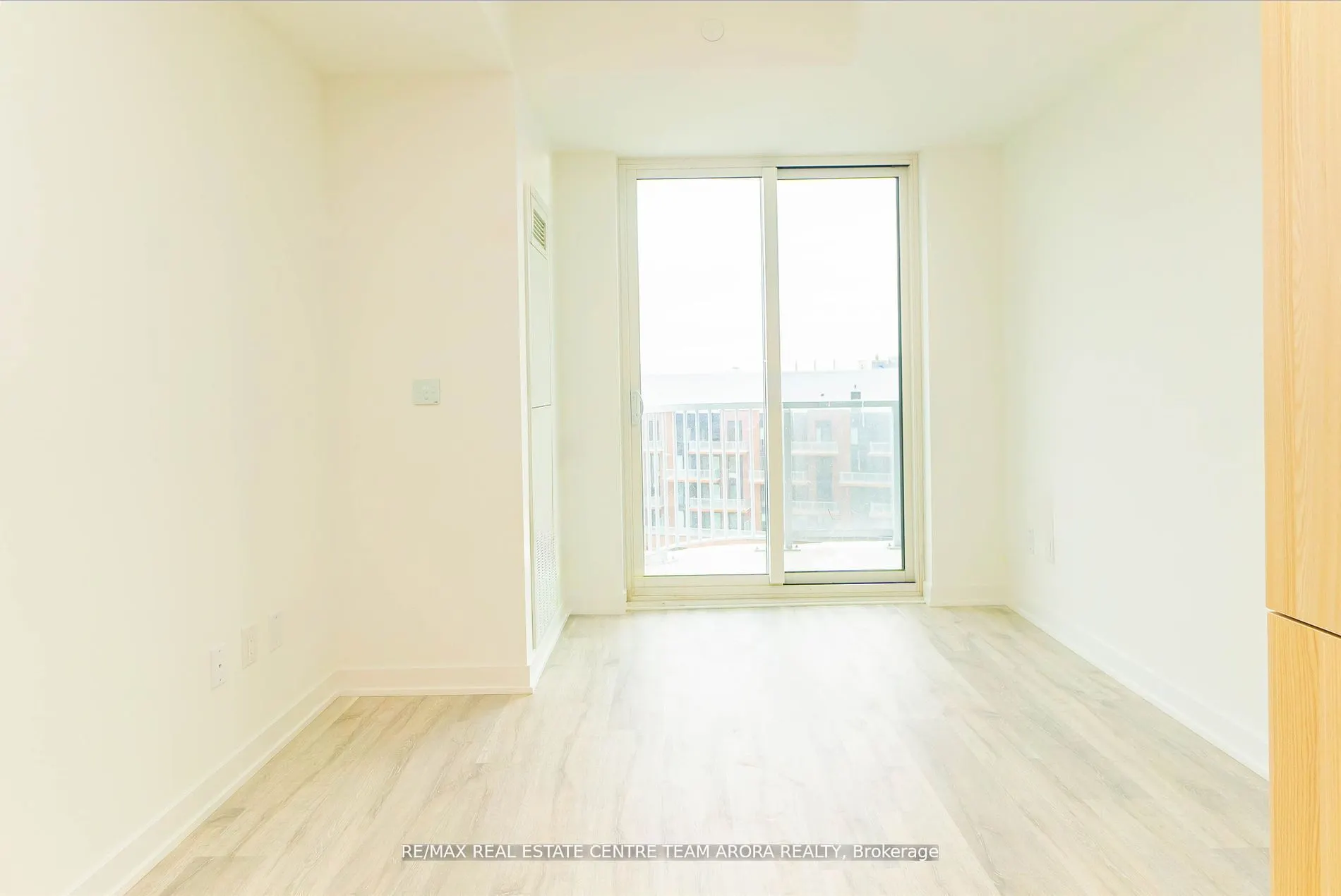 220 Missinnihe Way, #703