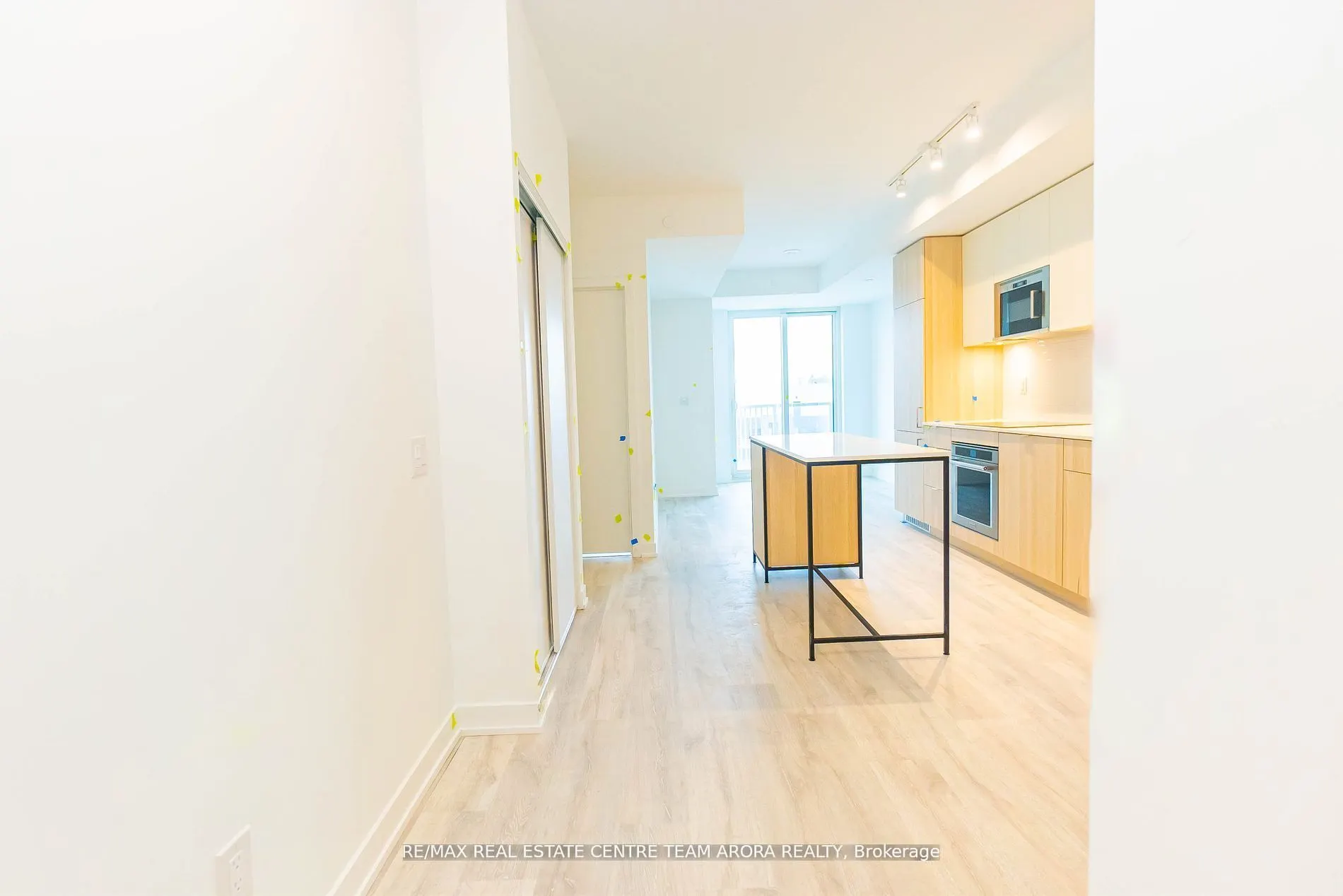 220 Missinnihe Way, #703