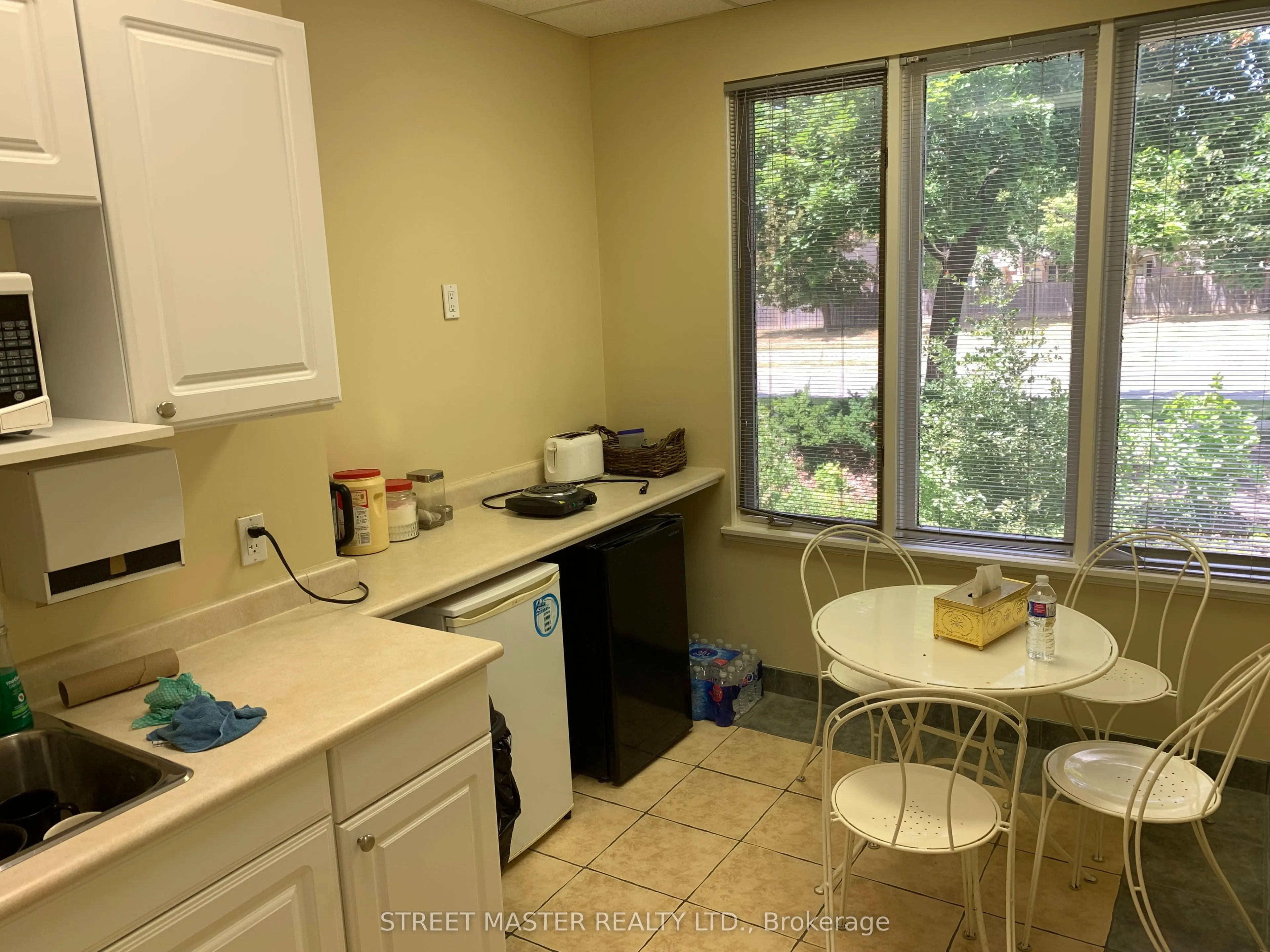 1A Conestoga Drive, #200