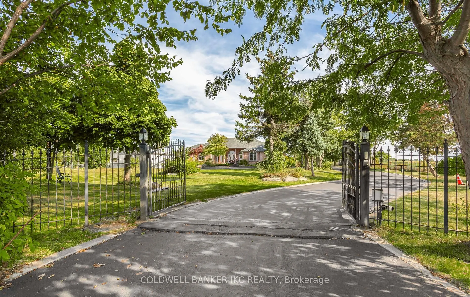 2738 Lower Base Line W