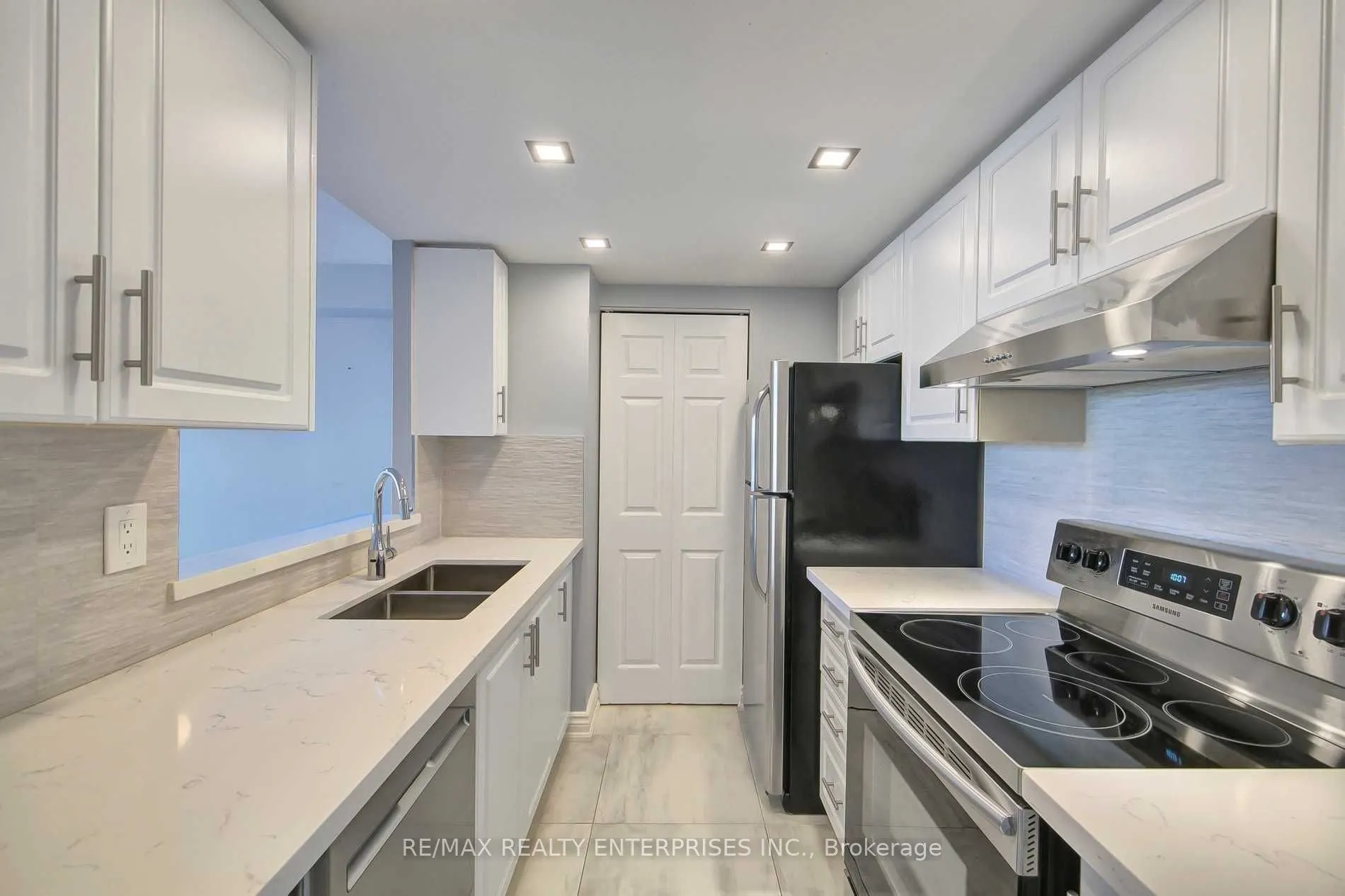 1001 Cedarglen Gate, #420