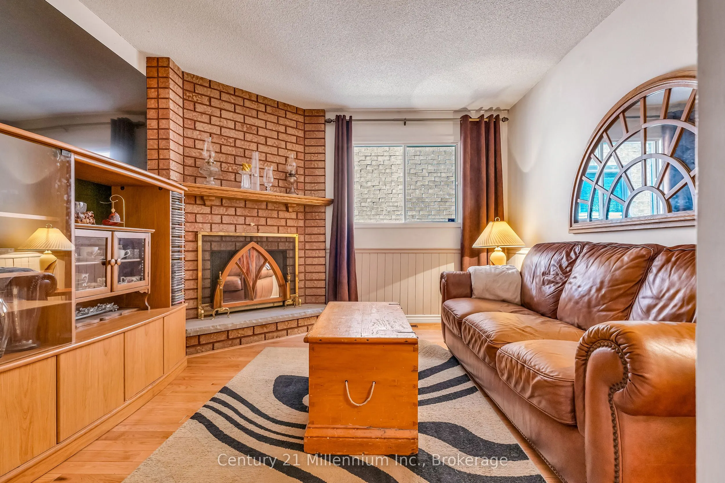 82 Candy Crescent