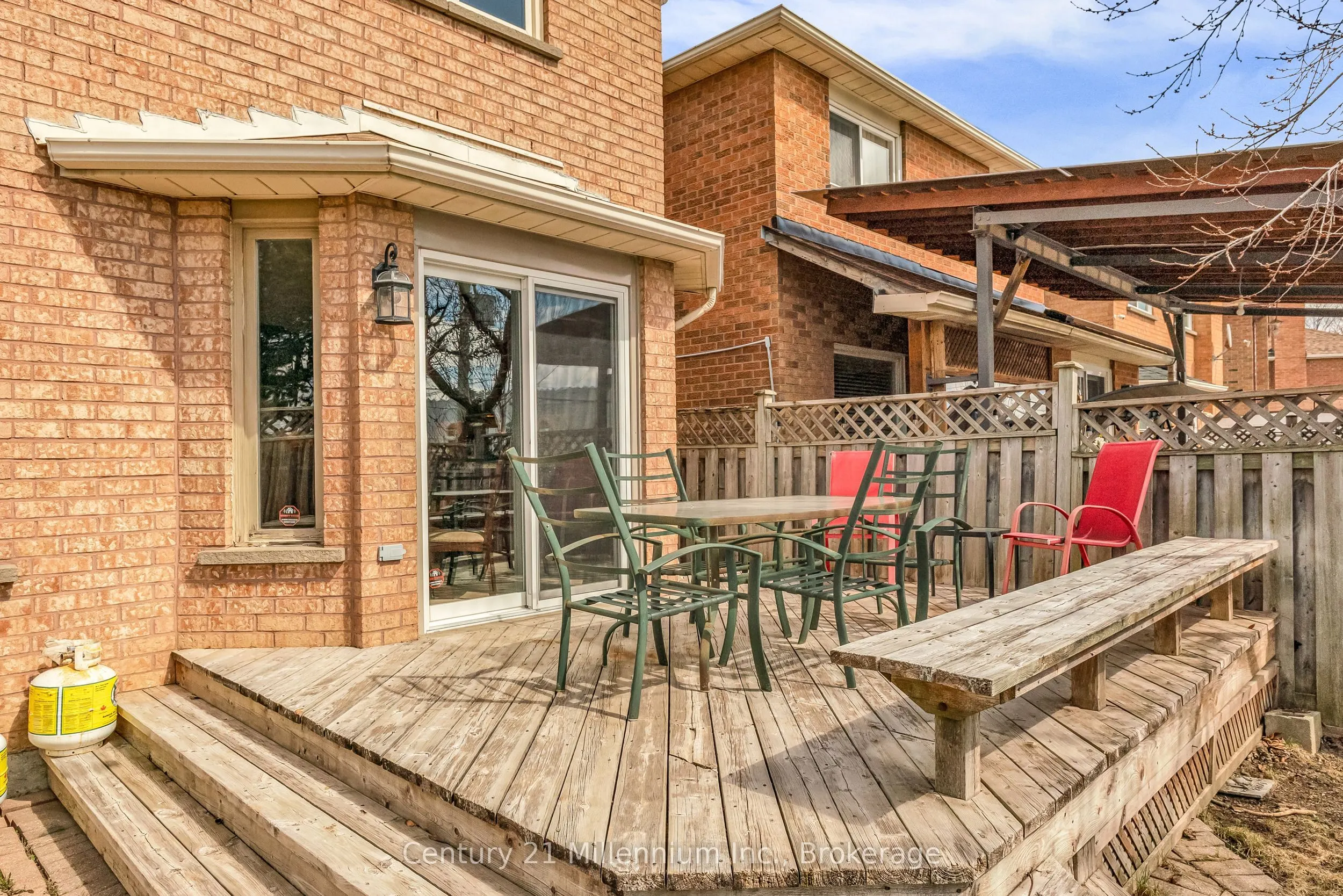 82 Candy Crescent