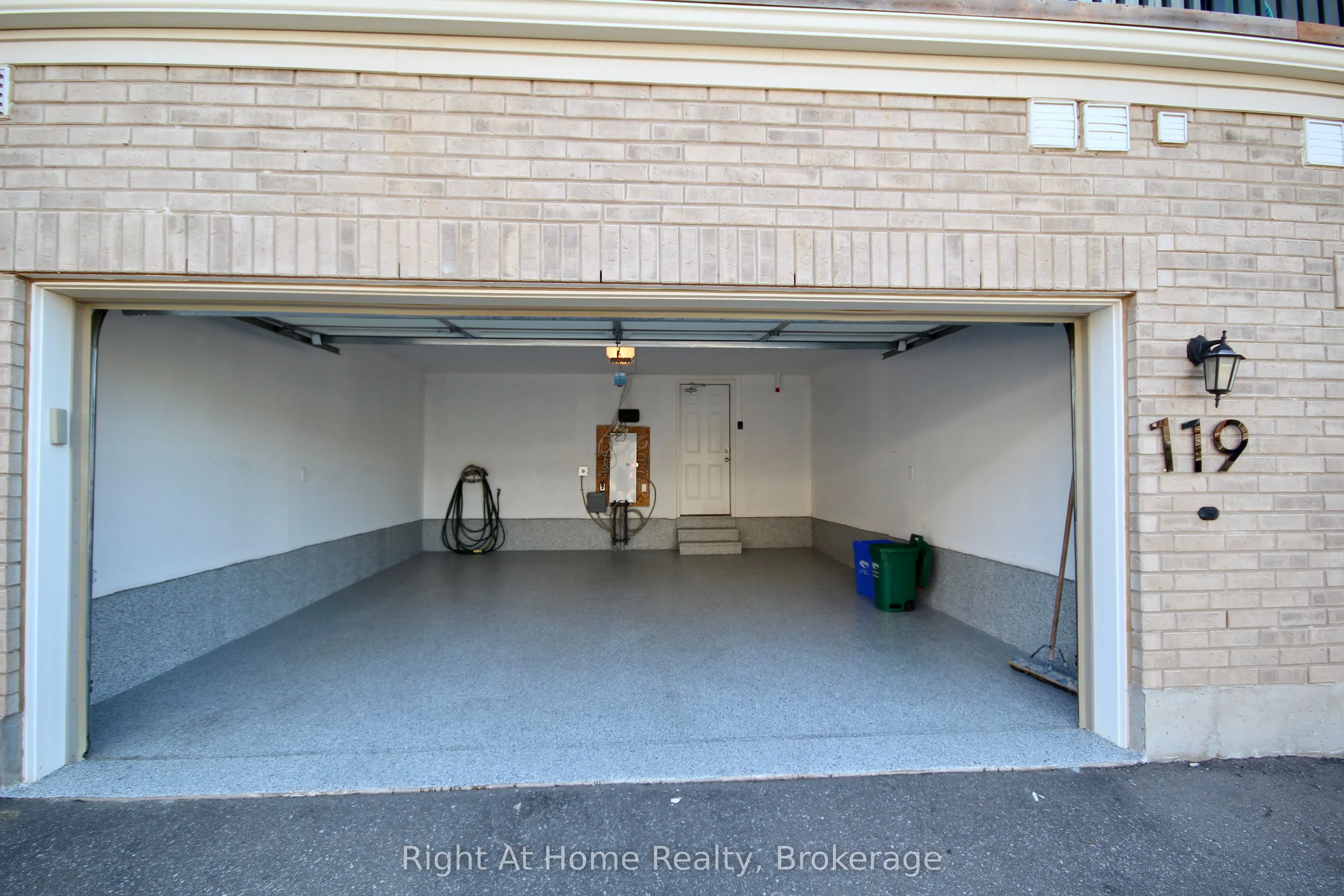 119 Stork Street