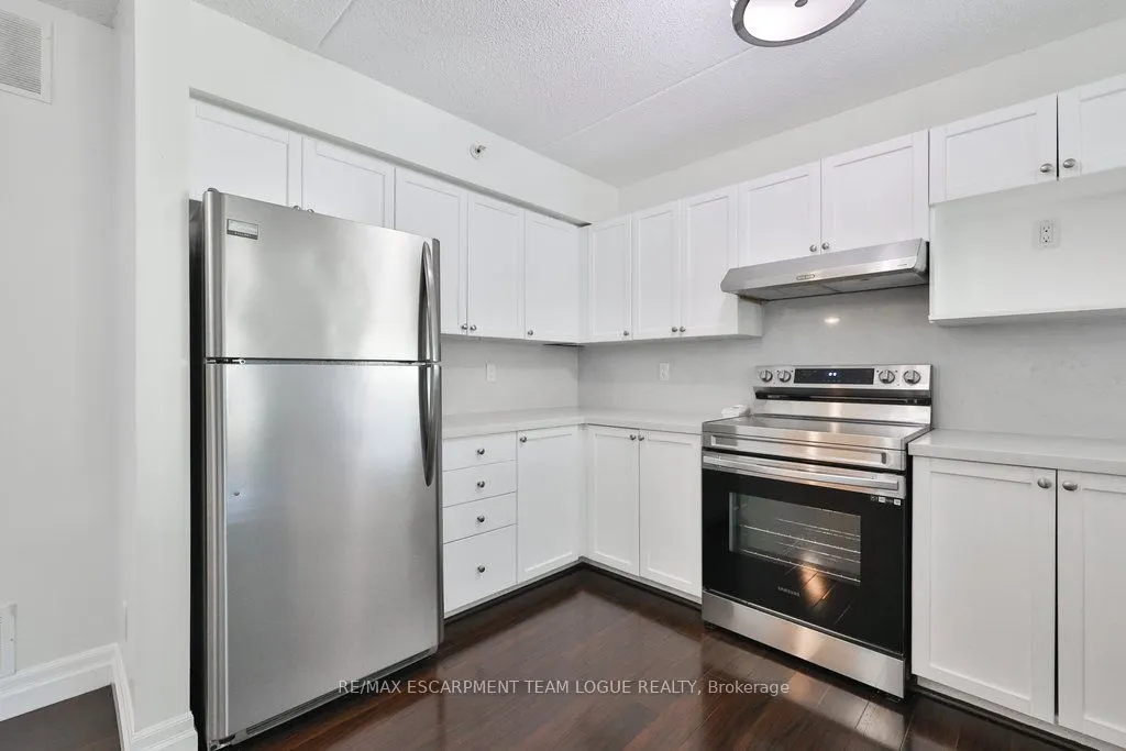 2035 Appleby Line, #113