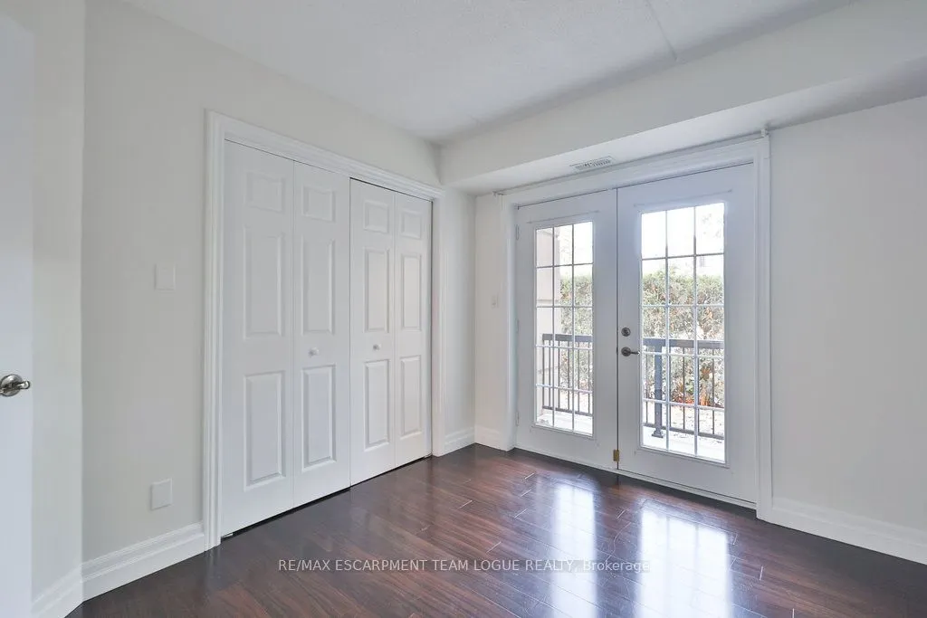 2035 Appleby Line, #113