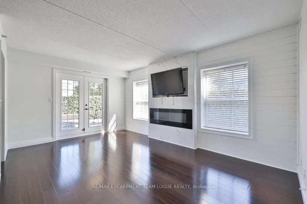 2035 Appleby Line, #113