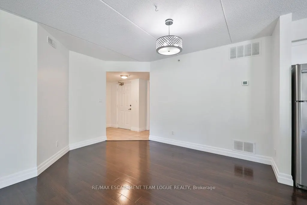 2035 Appleby Line, #113
