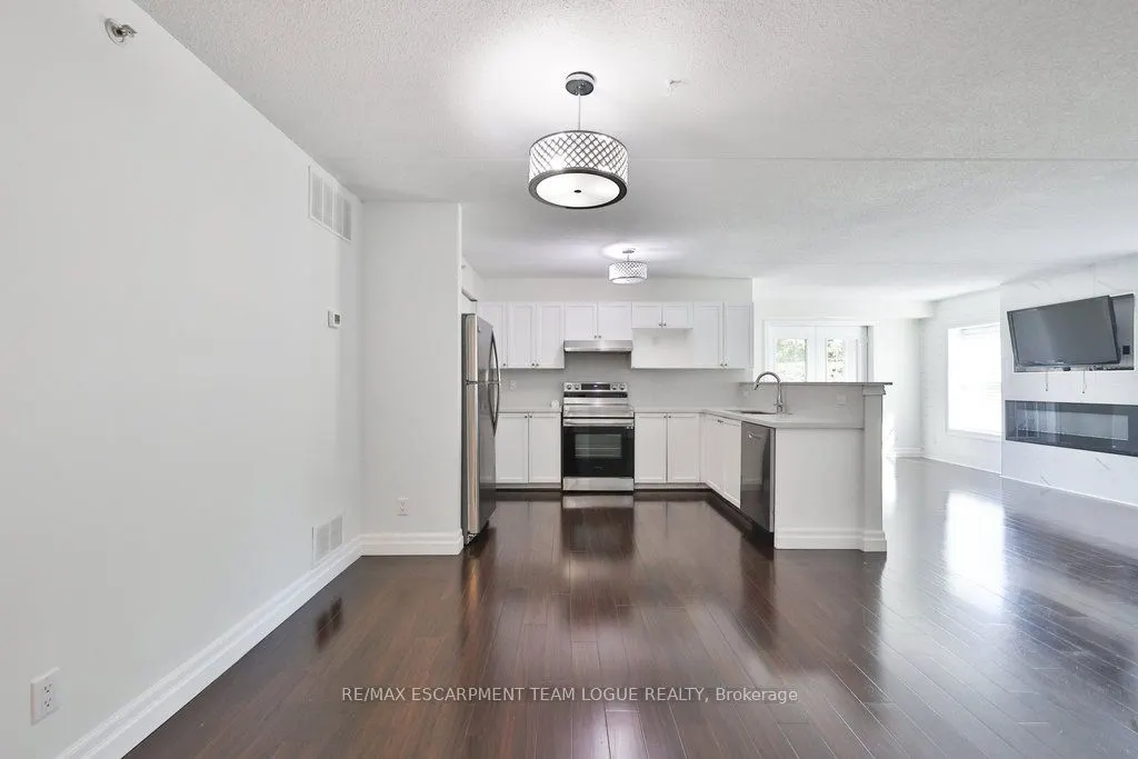 2035 Appleby Line, #113