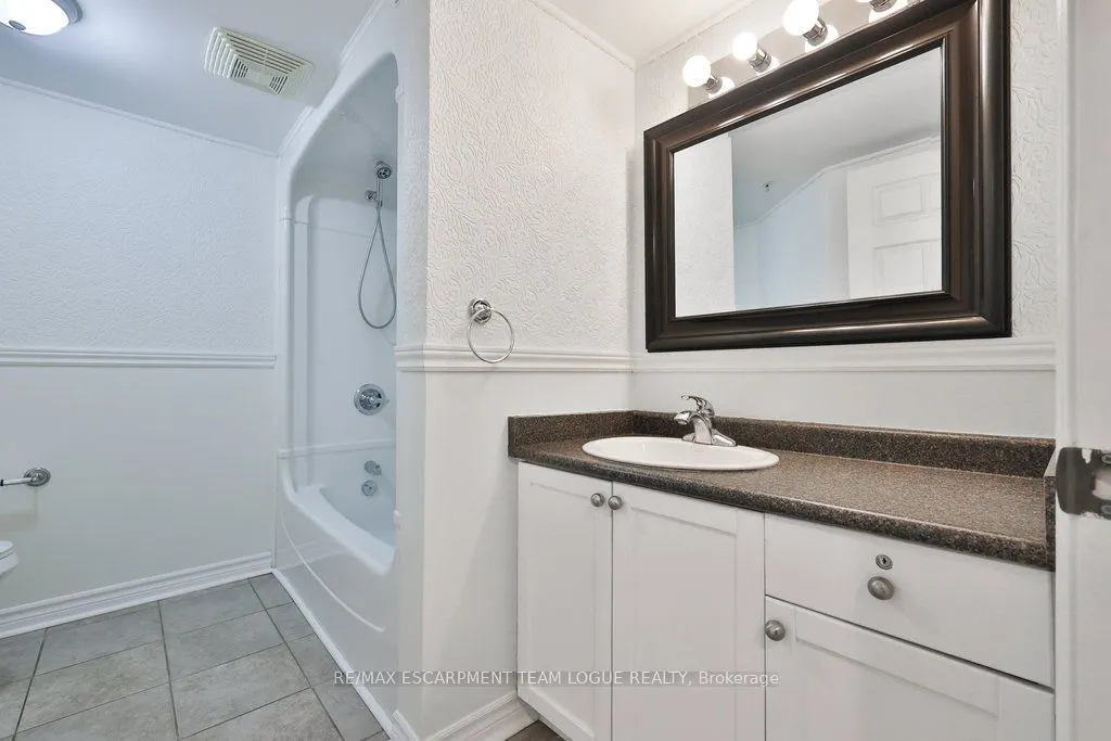 2035 Appleby Line, #113