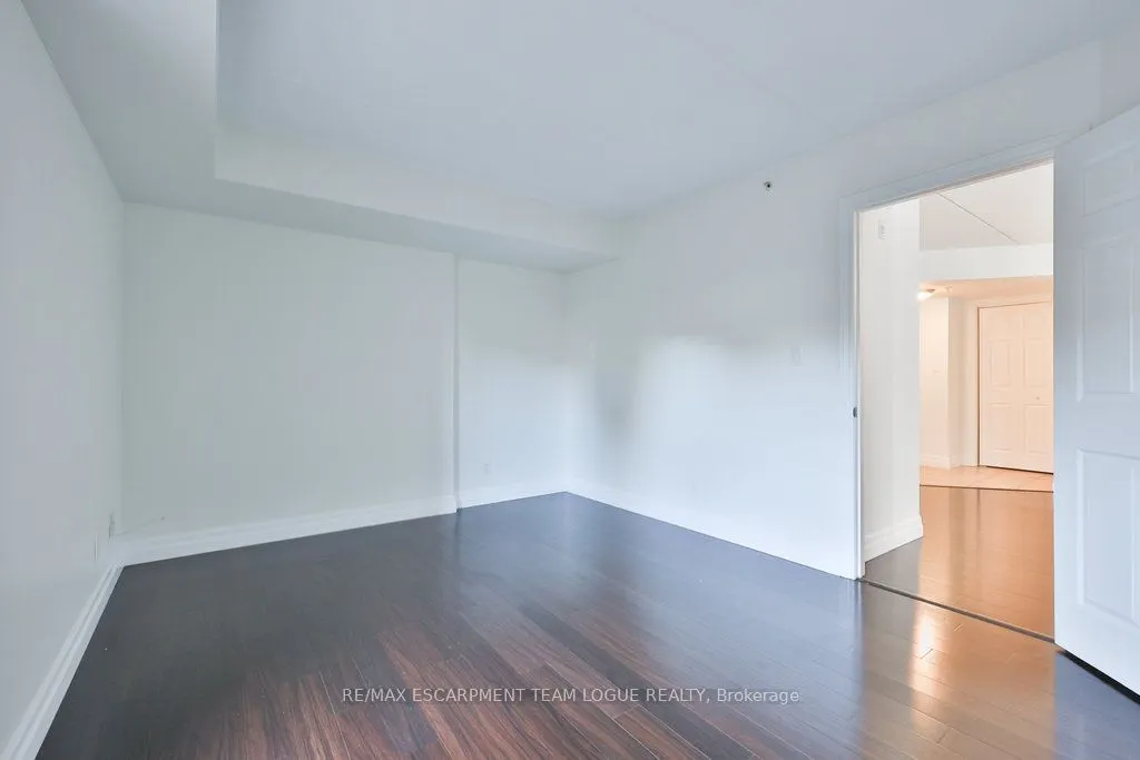 2035 Appleby Line, #113