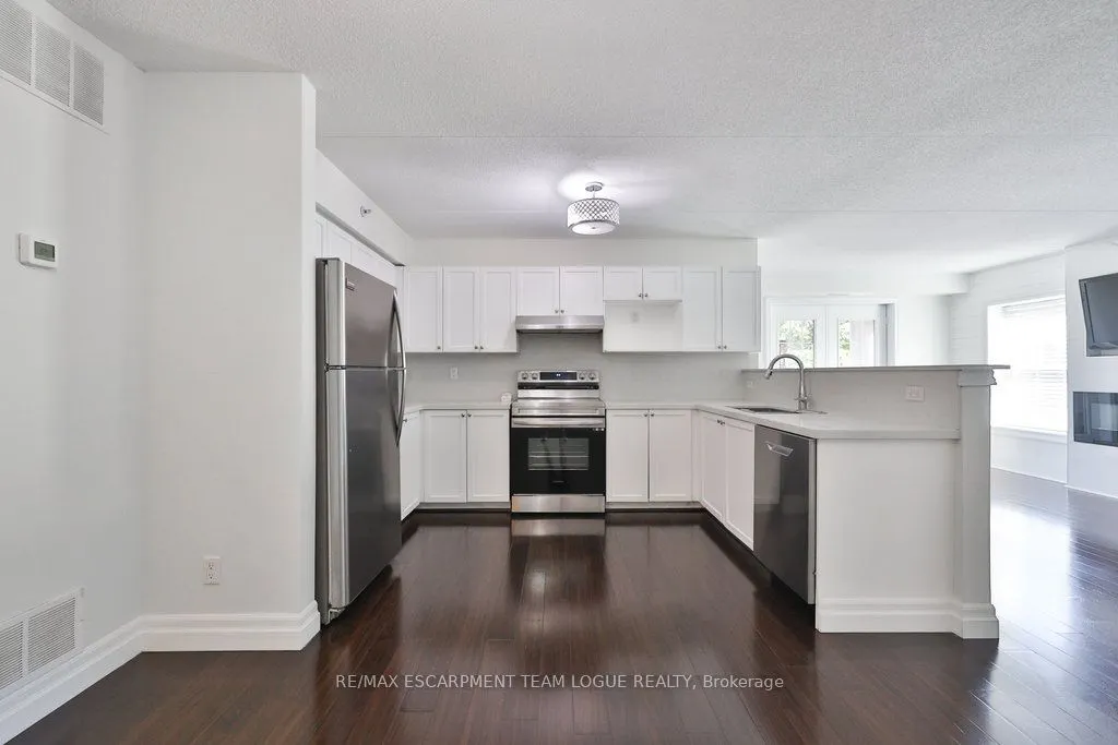 2035 Appleby Line, #113