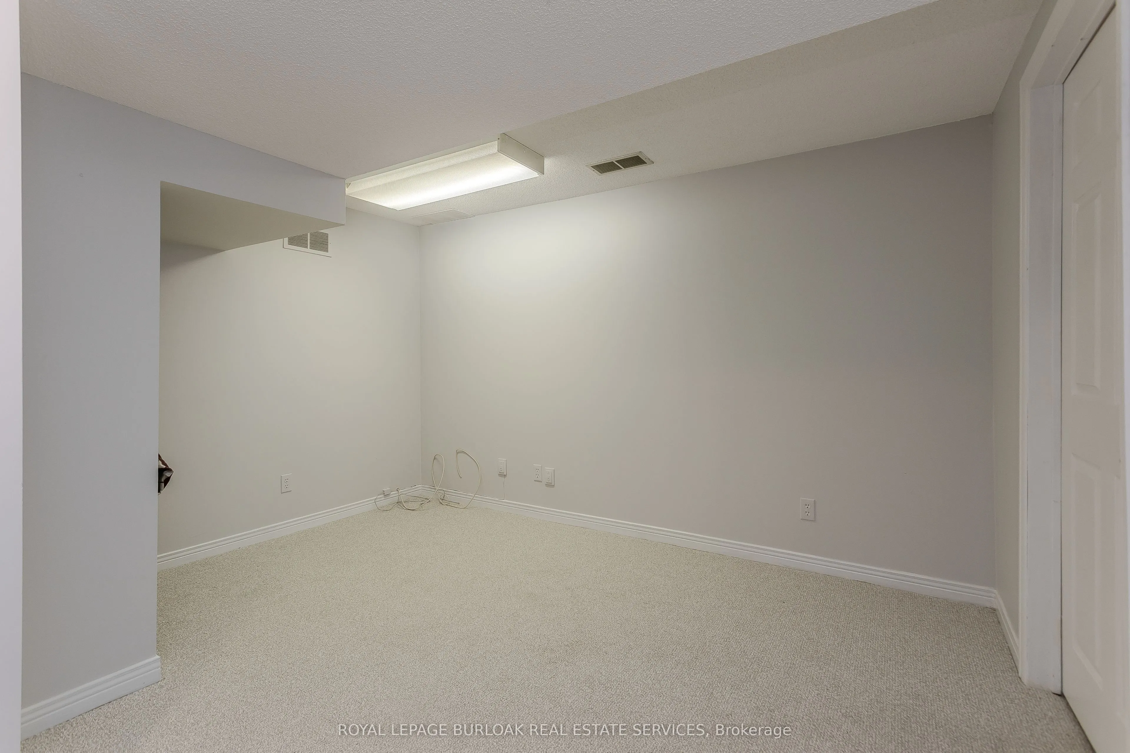 1415 Hazelton Boulevard, #23