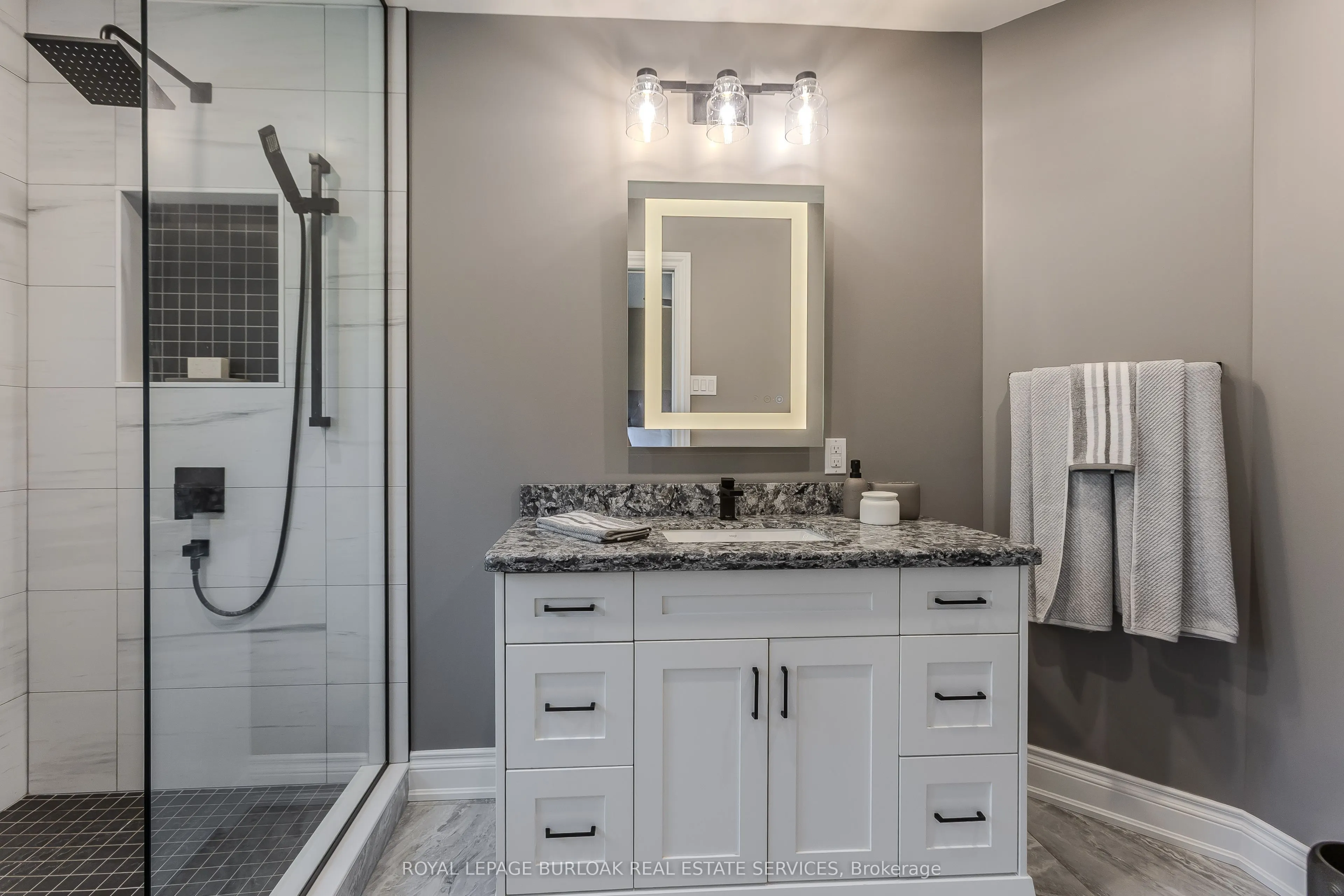 1415 Hazelton Boulevard, #23