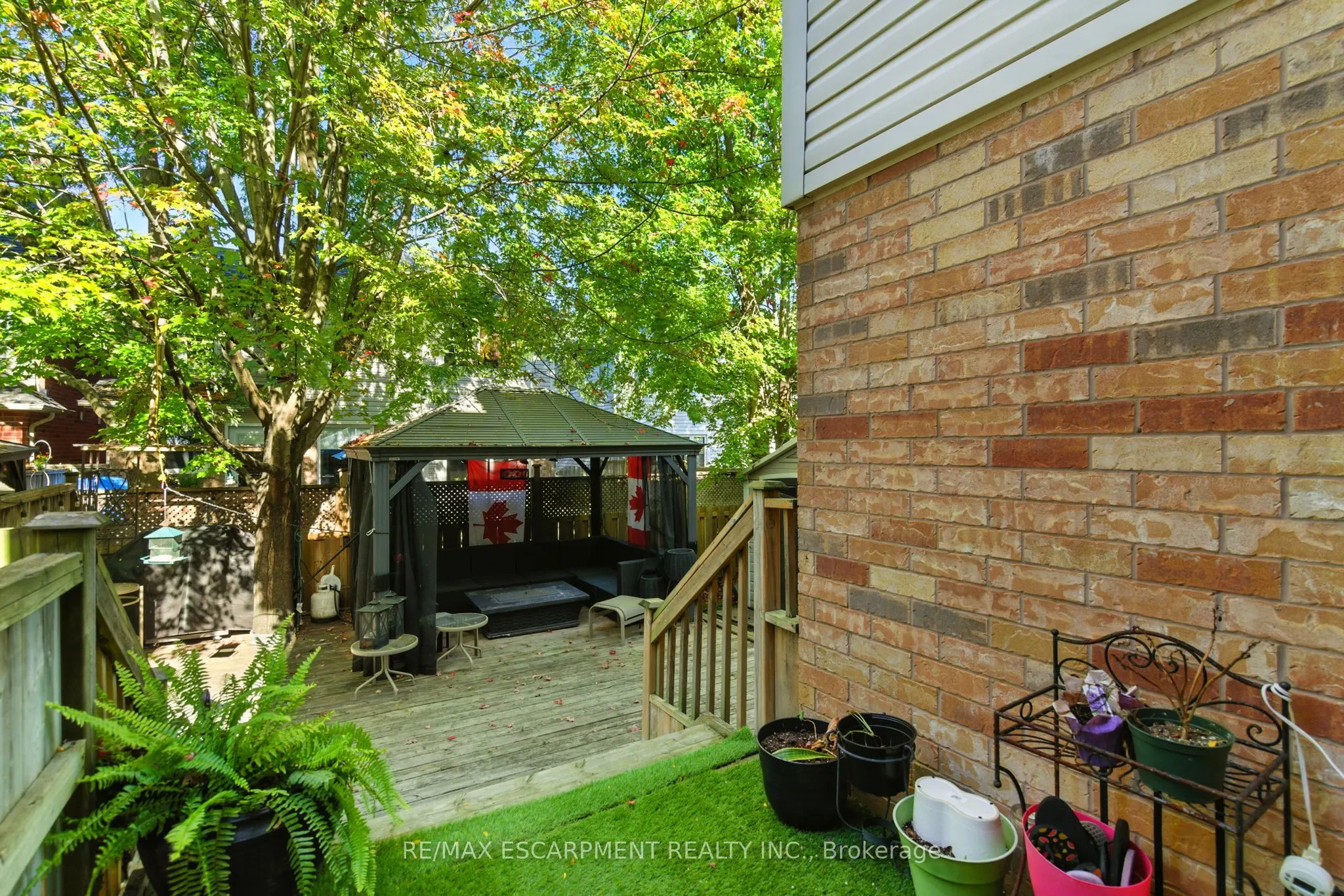 5566 Thorn Lane