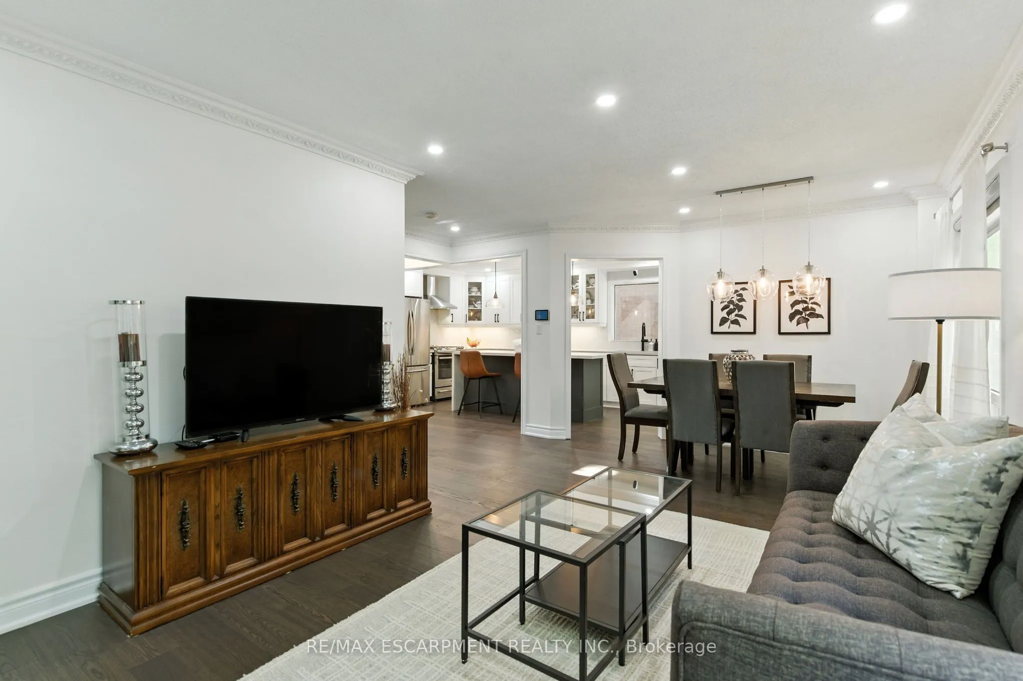 5566 Thorn Lane
