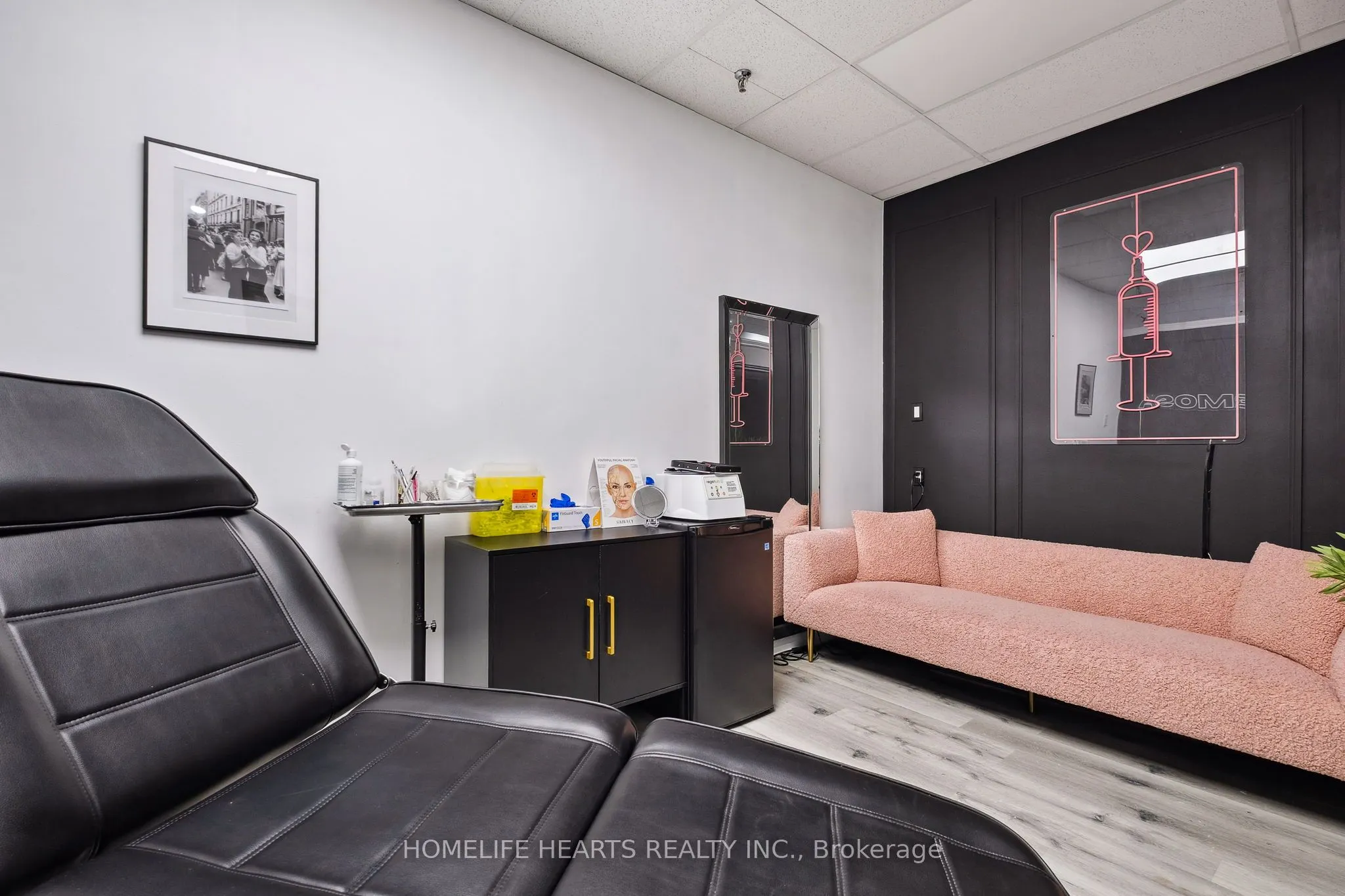 2180 Credit Valley Road, #106B