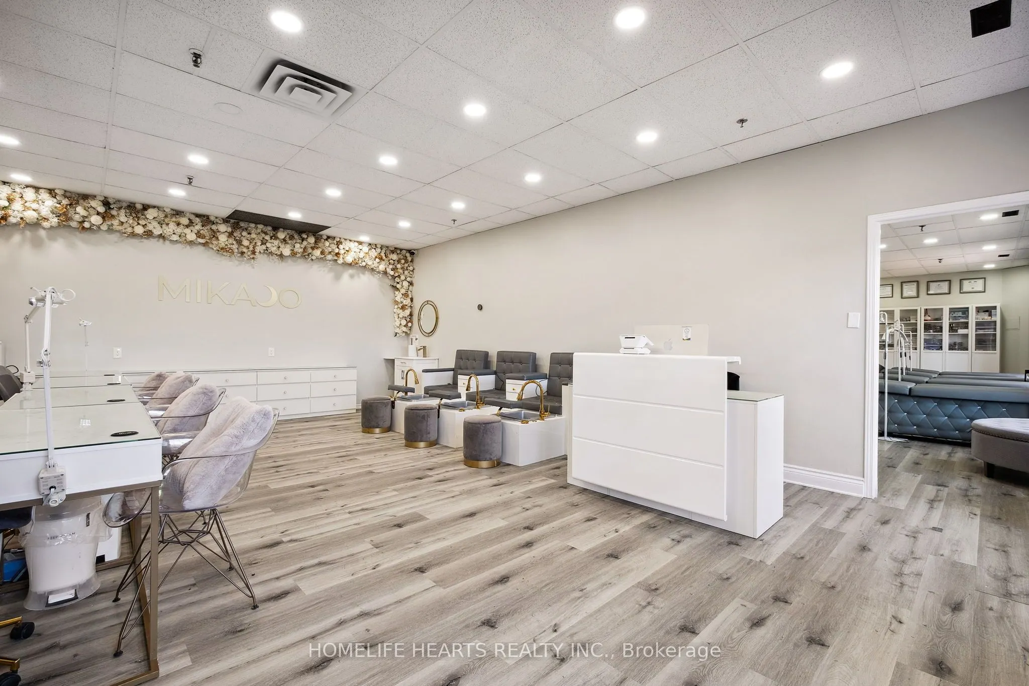 2180 Credit Valley Road, #106B