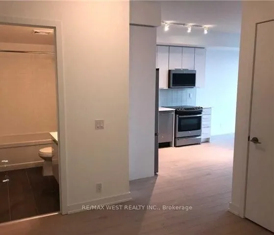 10 Parklawn Road, #2702
