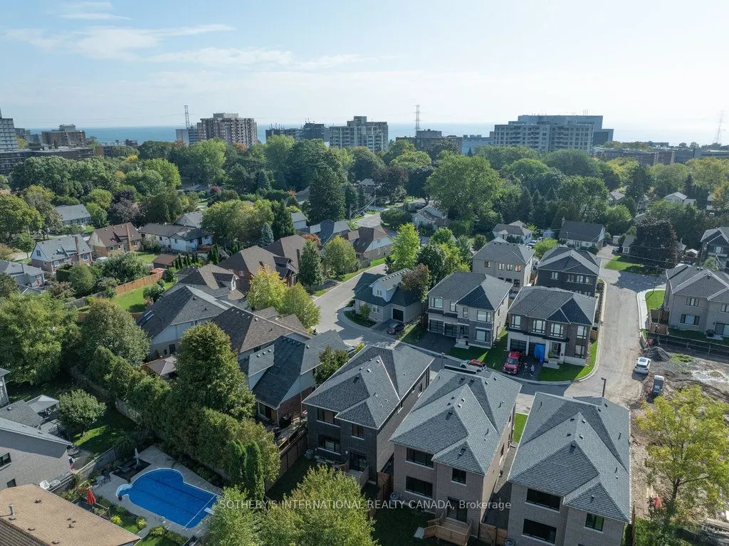 518 Markay Common