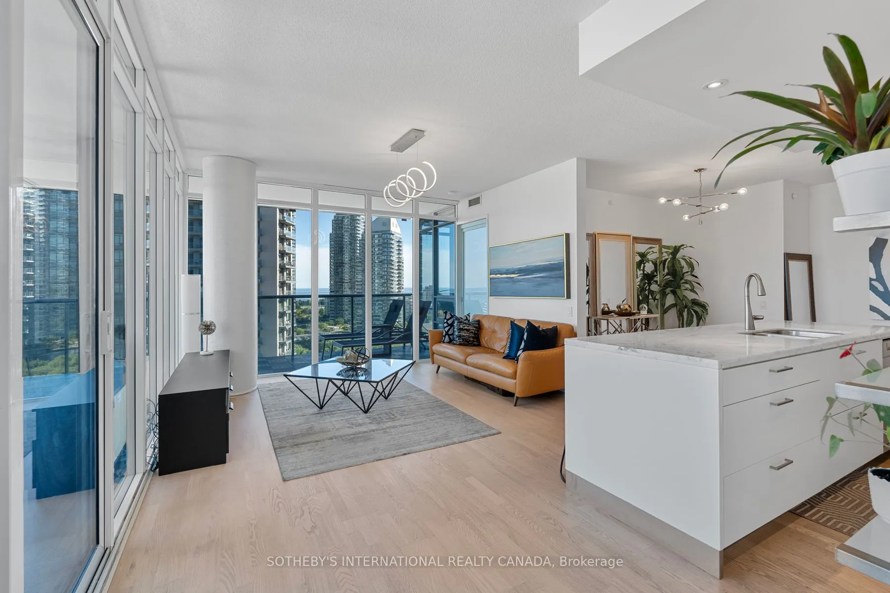 88 Park Lawn Road, #1608