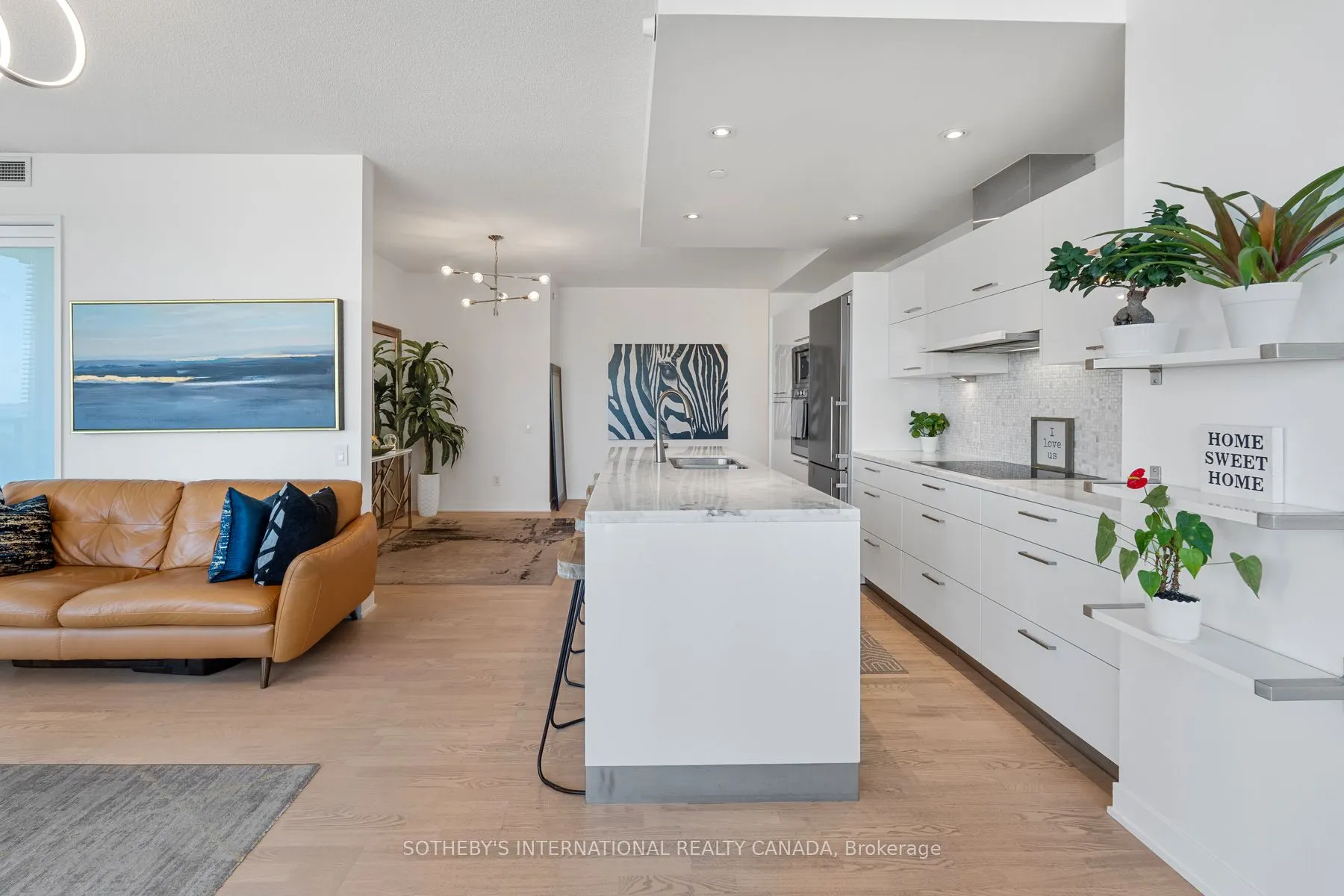 88 Park Lawn Road, #1608