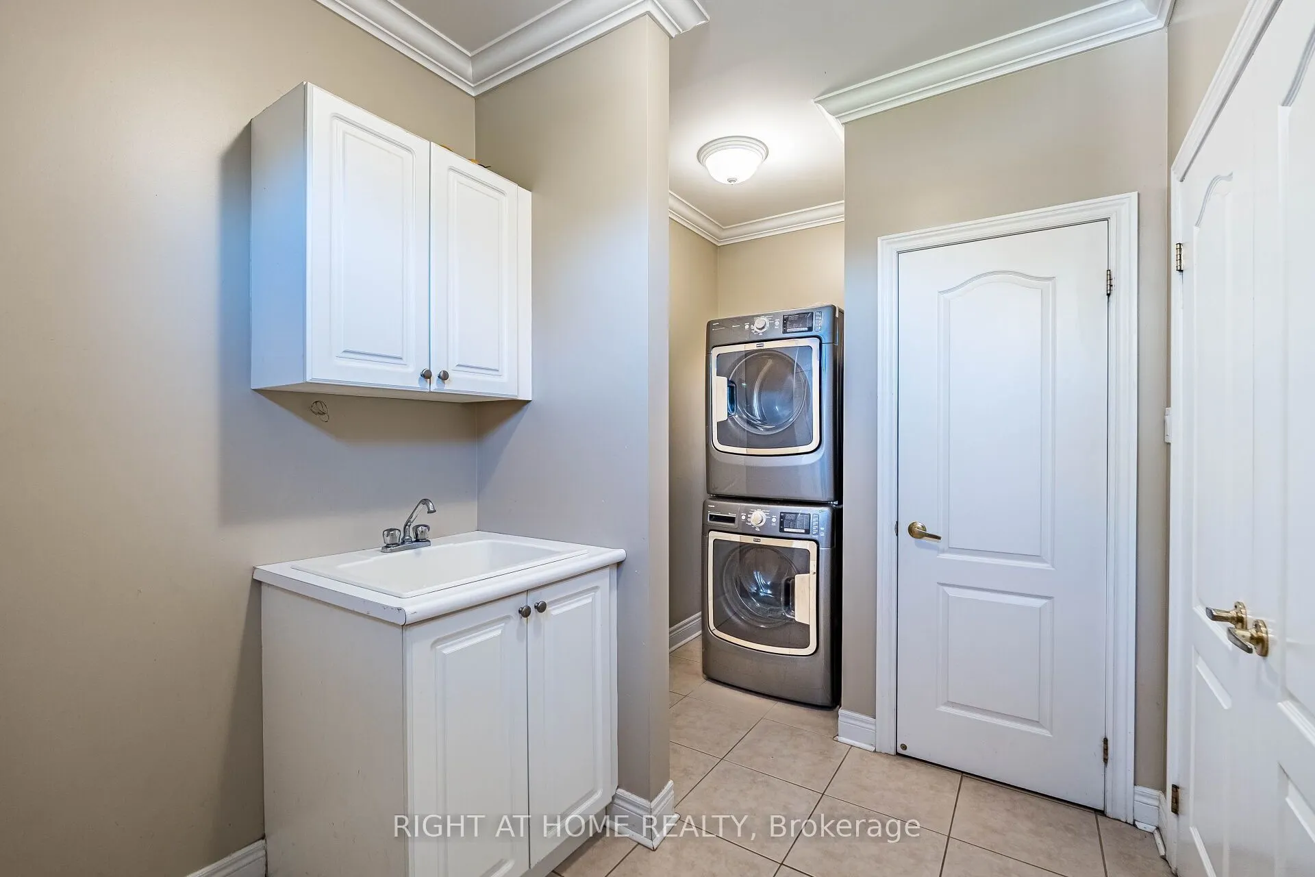 11150 Menzies Court