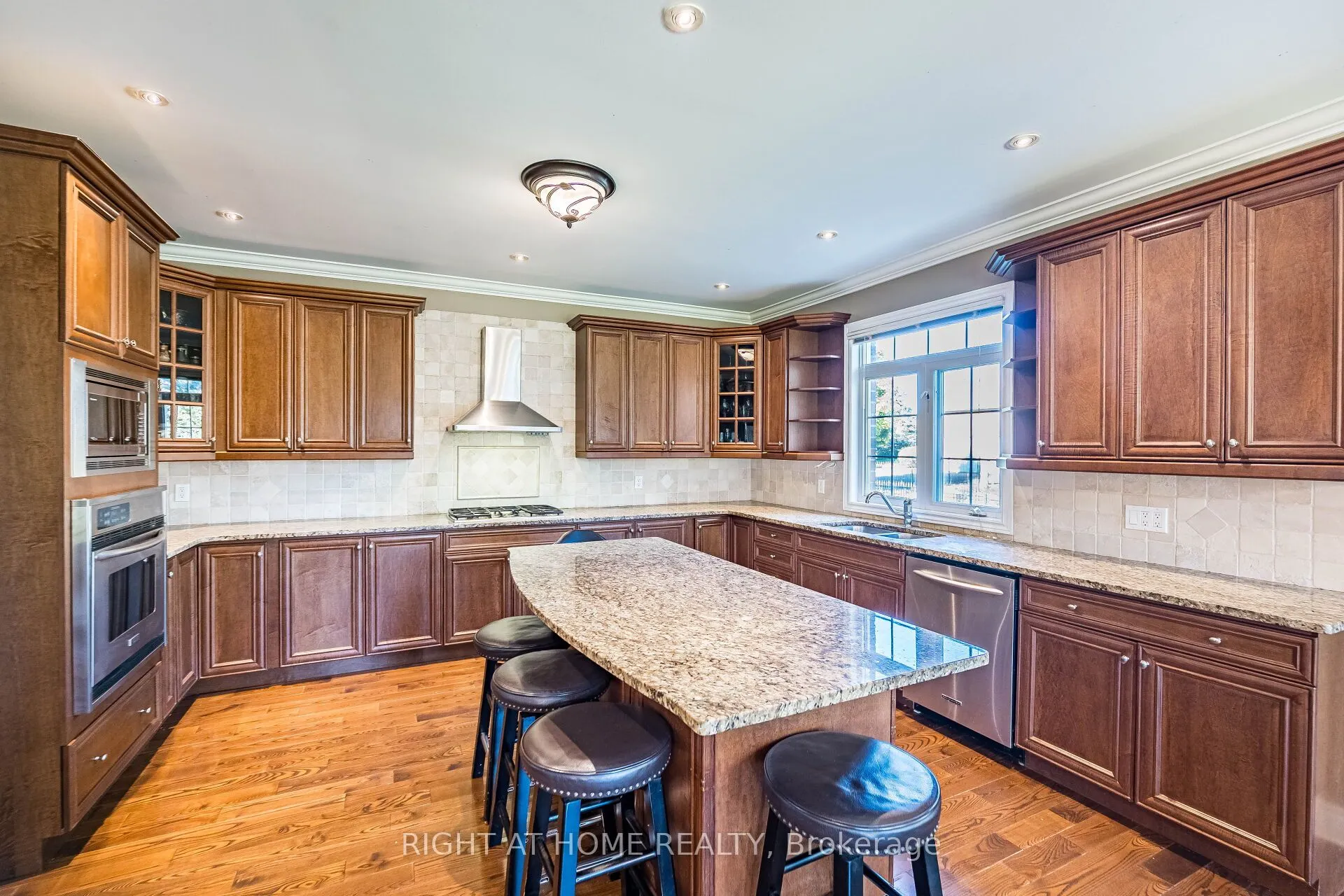 11150 Menzies Court