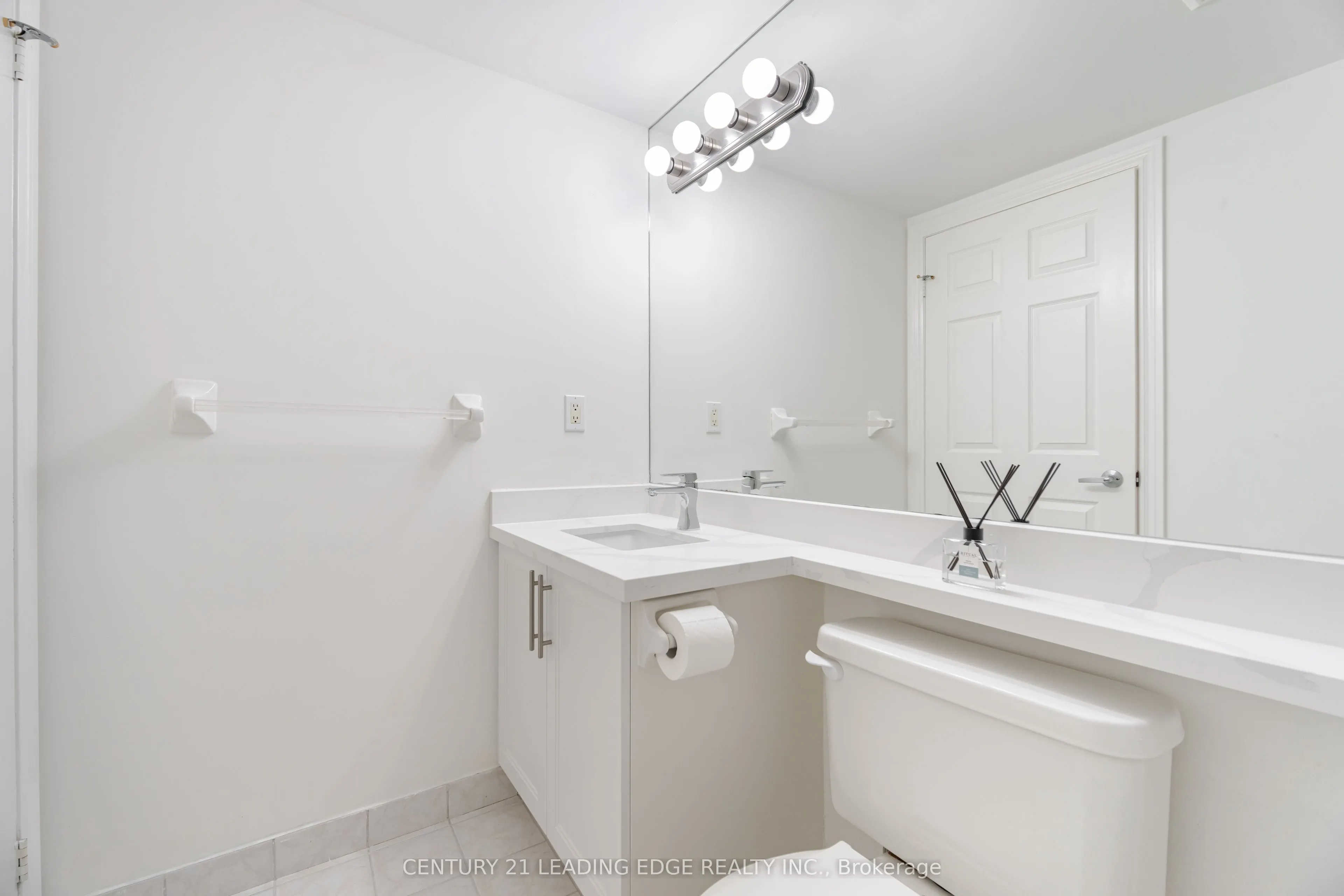 3880 Duke Of York Boulevard, #1609